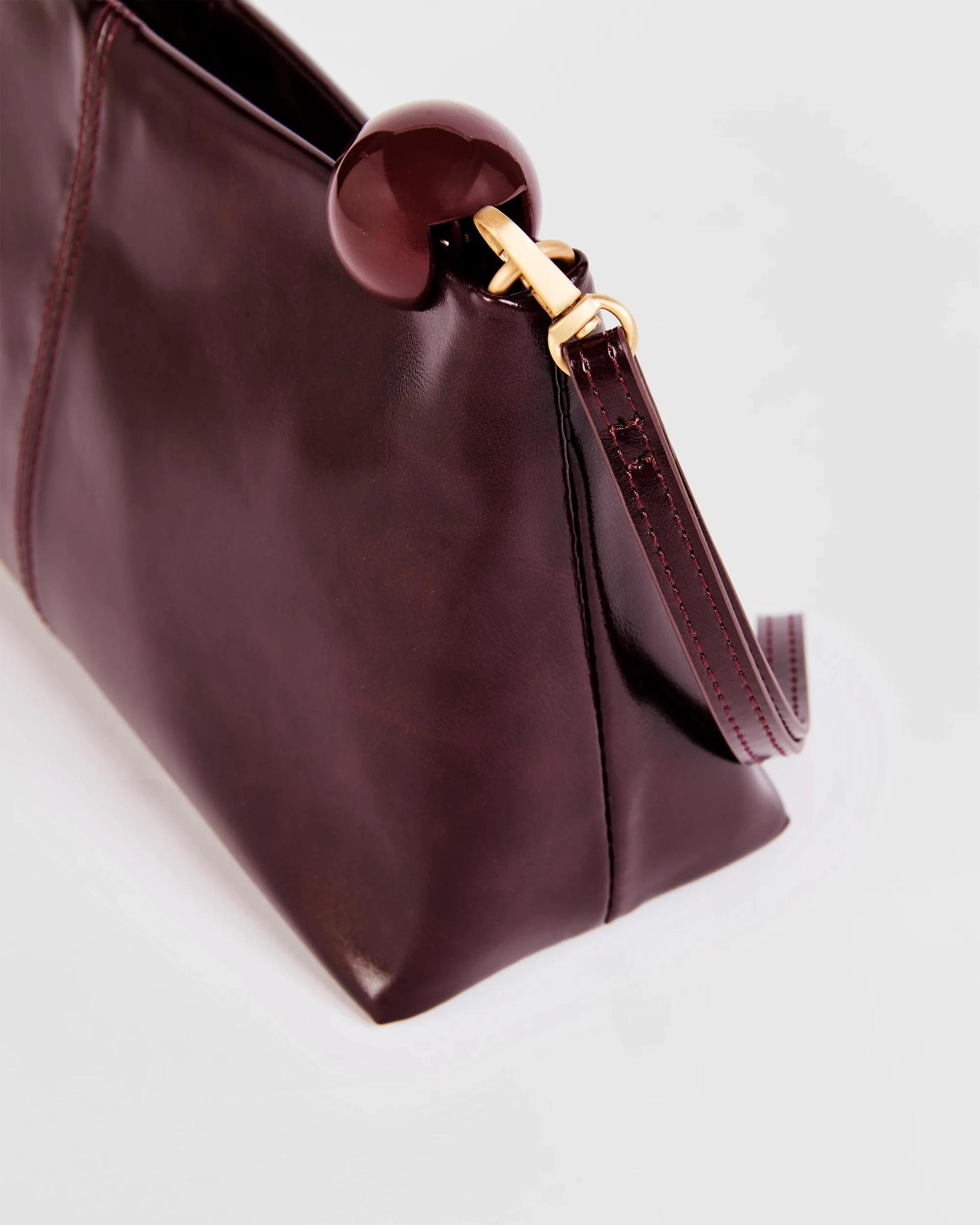 2 Target PU Soft Clutch Bag BORDEAUX, 2 of 3