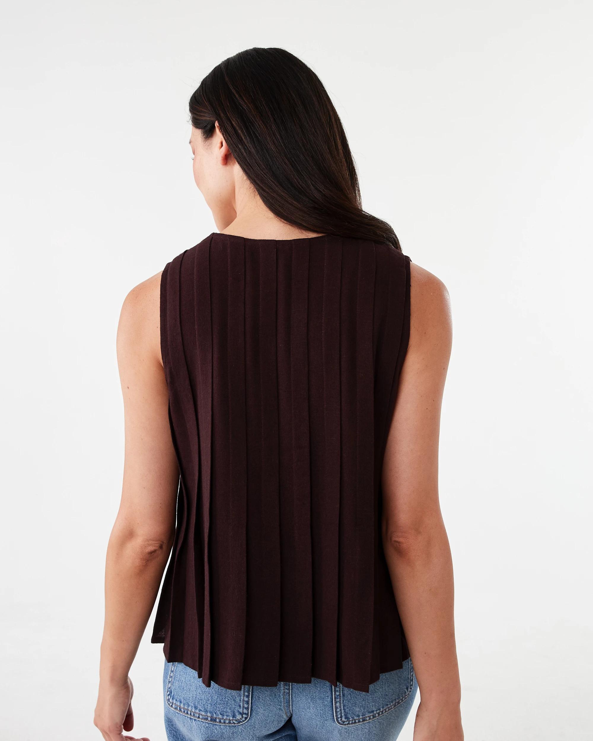 3 Sleeveless Pleated Tie Front Top Choc Plum, 3 of 7