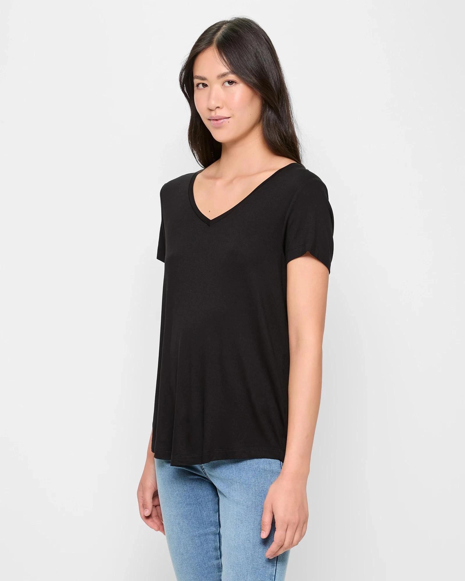 3 Target Woman Short Sleeve V-Neck T-Shirt BLACK, 3 of 5
