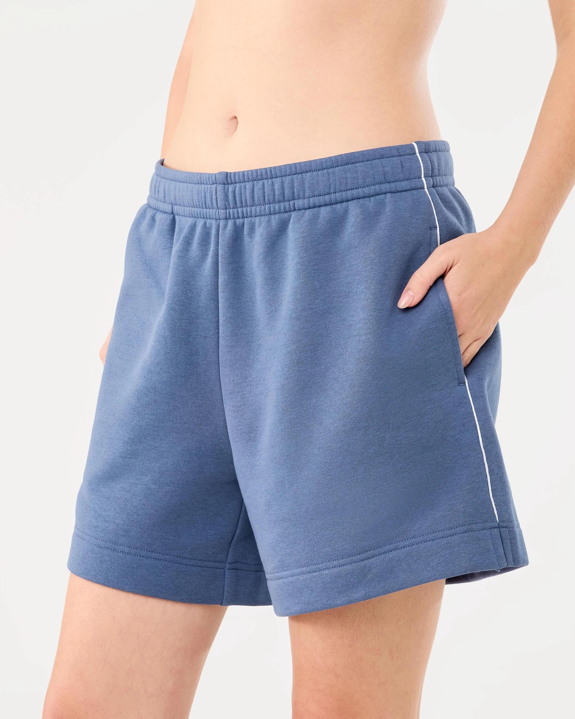 2 Active Womens A-Line Fleece Shorts Nightfall, 2 of 8