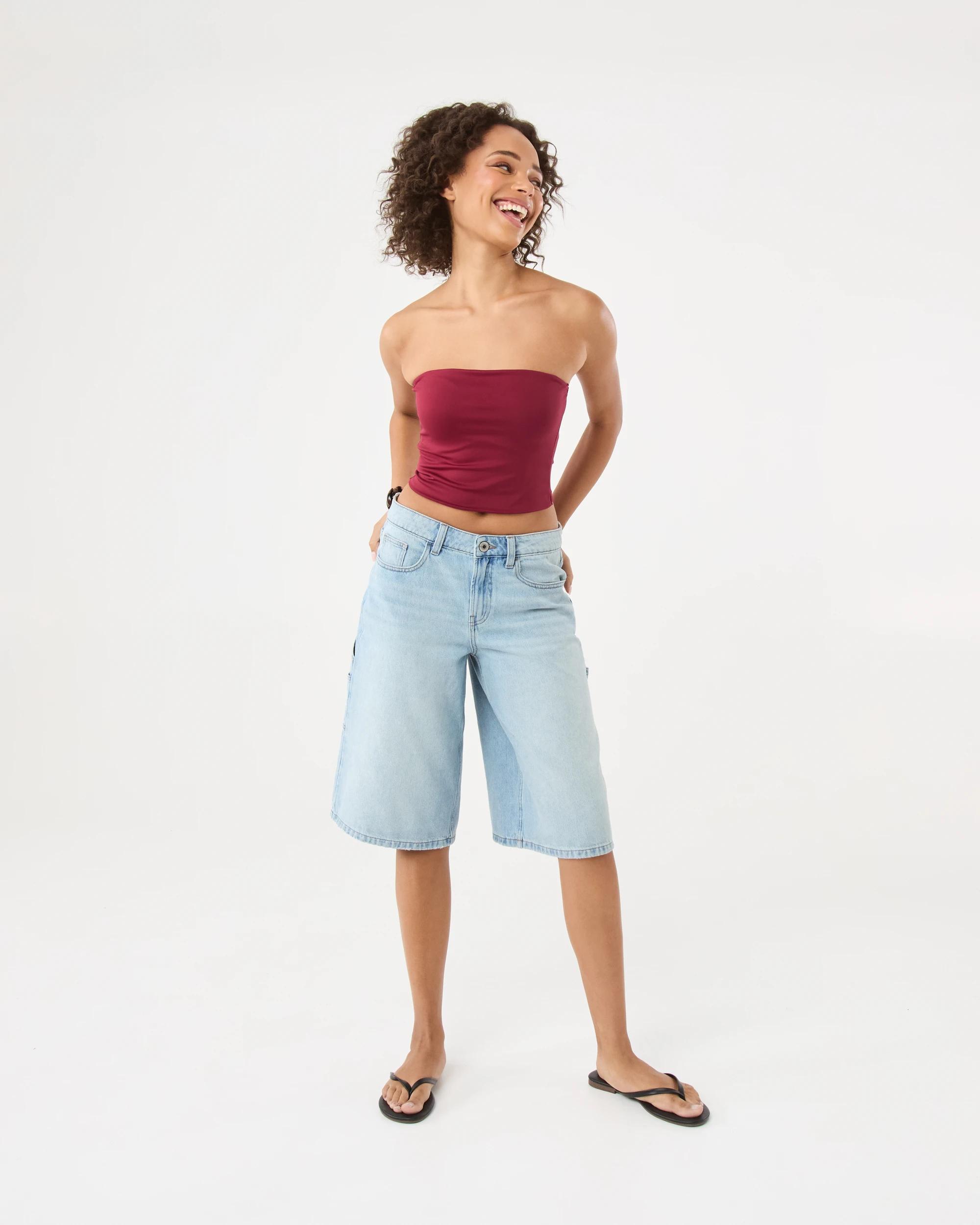 1 Carpenter Jorts Light Wash, 1 of 8