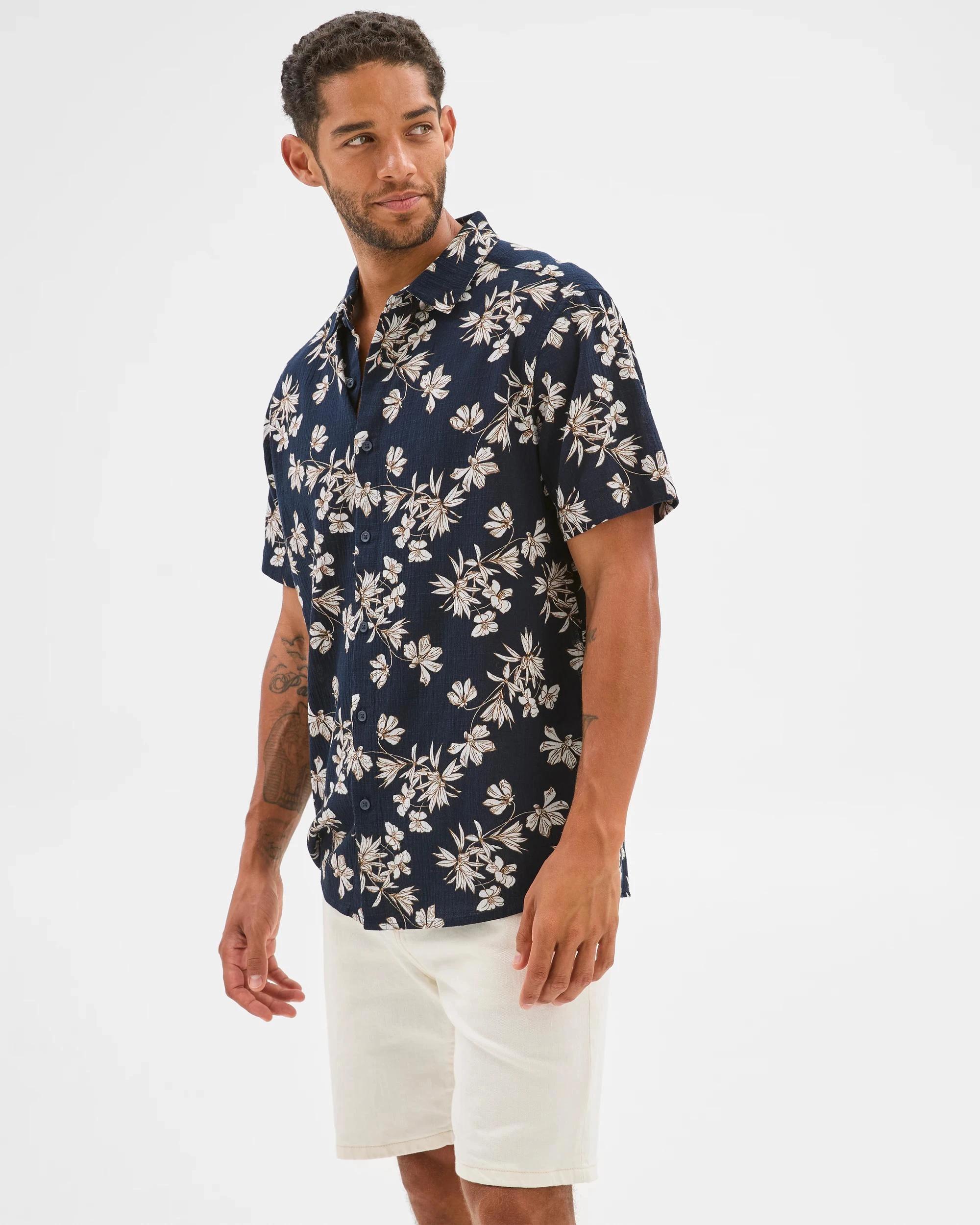 2 Target Crinkle Floral Print Shirt NAVY, 2 of 6