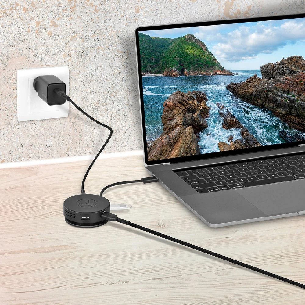 6 Bonelk USB-C 360 6-in-1 Travel Hub Black, 6 of 6