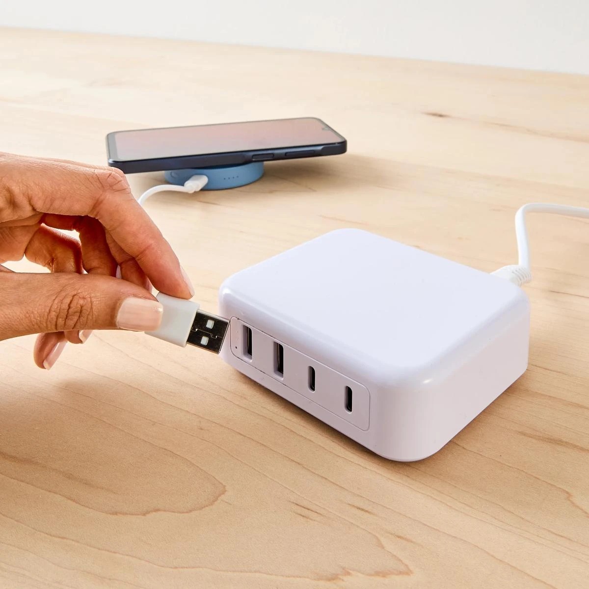 2 35W USB-C & USB-A Port Charging Station, 2 of 9