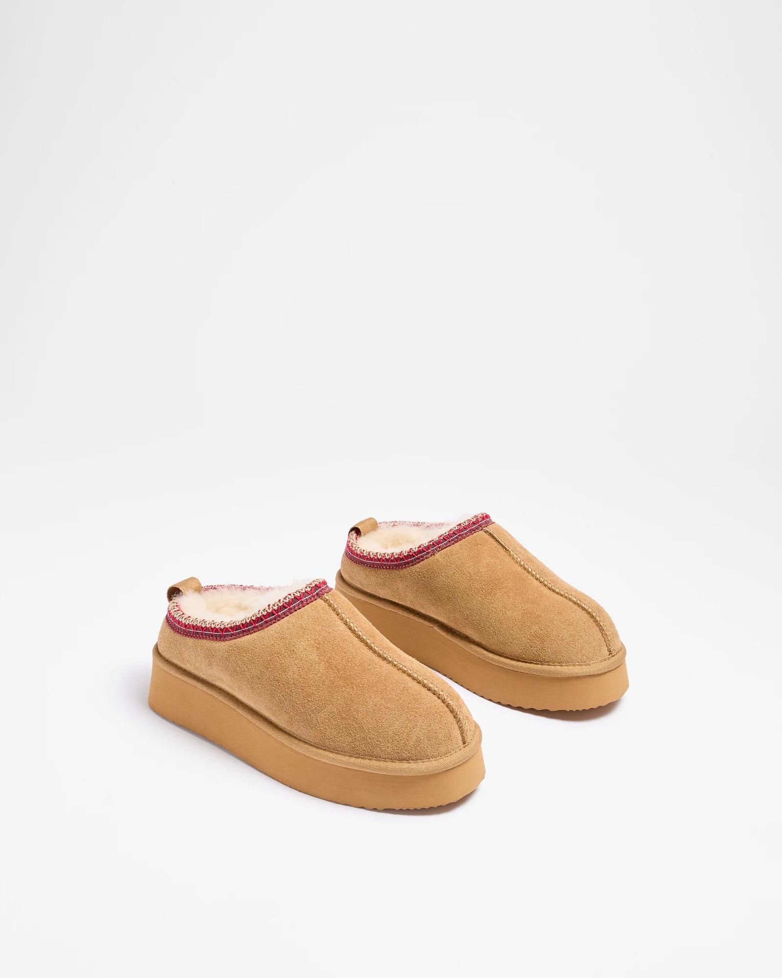 2 Australian Design Ugg Boots And Slippers Girls Youth Sheepskin And Leather Tape Collar Mule Platform Slipper CHESTNUT, 2 of 2