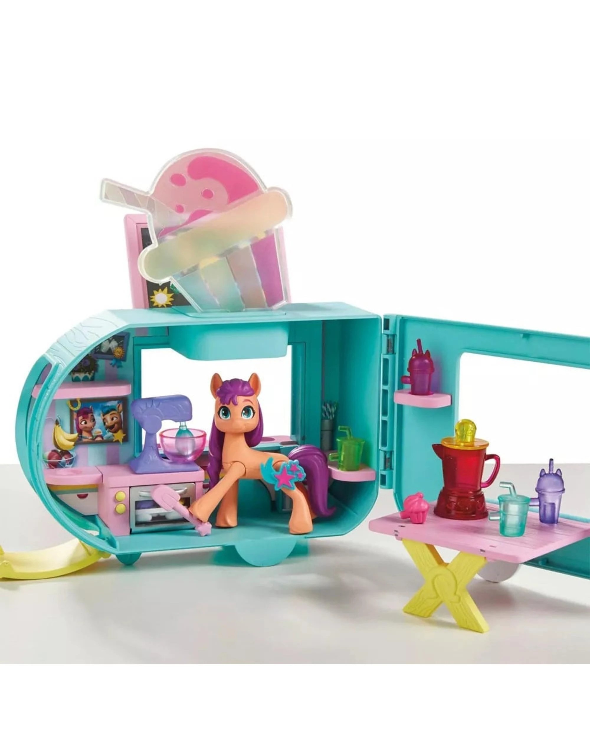 5 My Little Pony Sunny Starscout Smoothie Truck Action Figure Set, 5 of 7