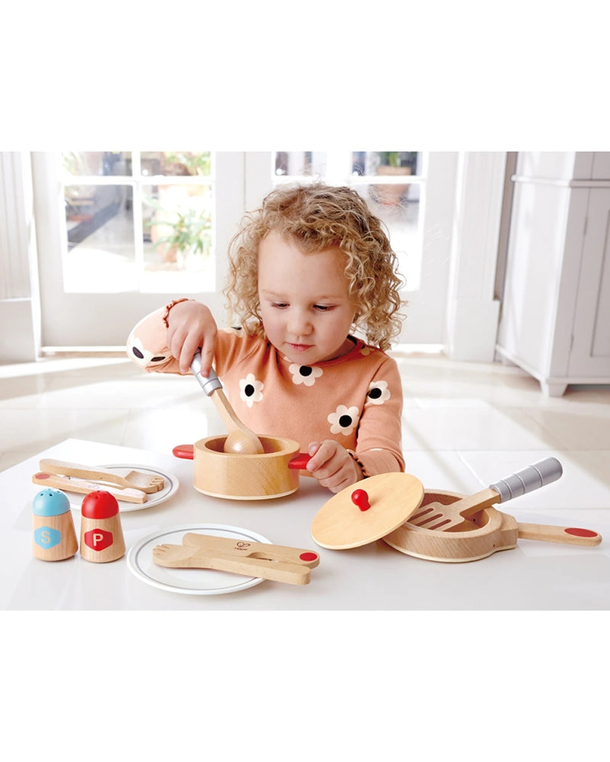 4 Hape Cook & Serve Set With Wooden Pot Pan Plates Accessories Kids - Multi, 4 of 4