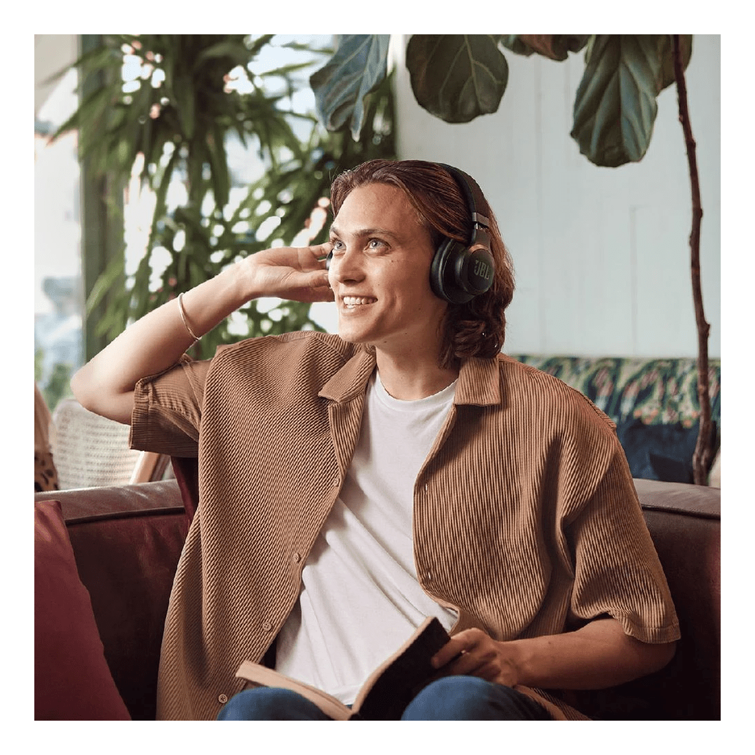 10 JBL Live 770 Wireless On-Ear Headphones Black, 10 of 10