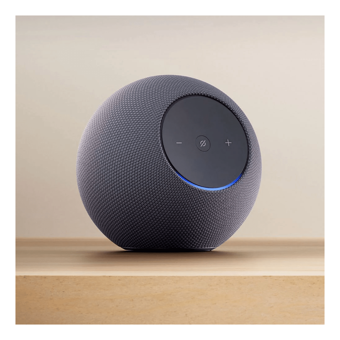 6 Amazon Echo Studio Graphite, 6 of 9