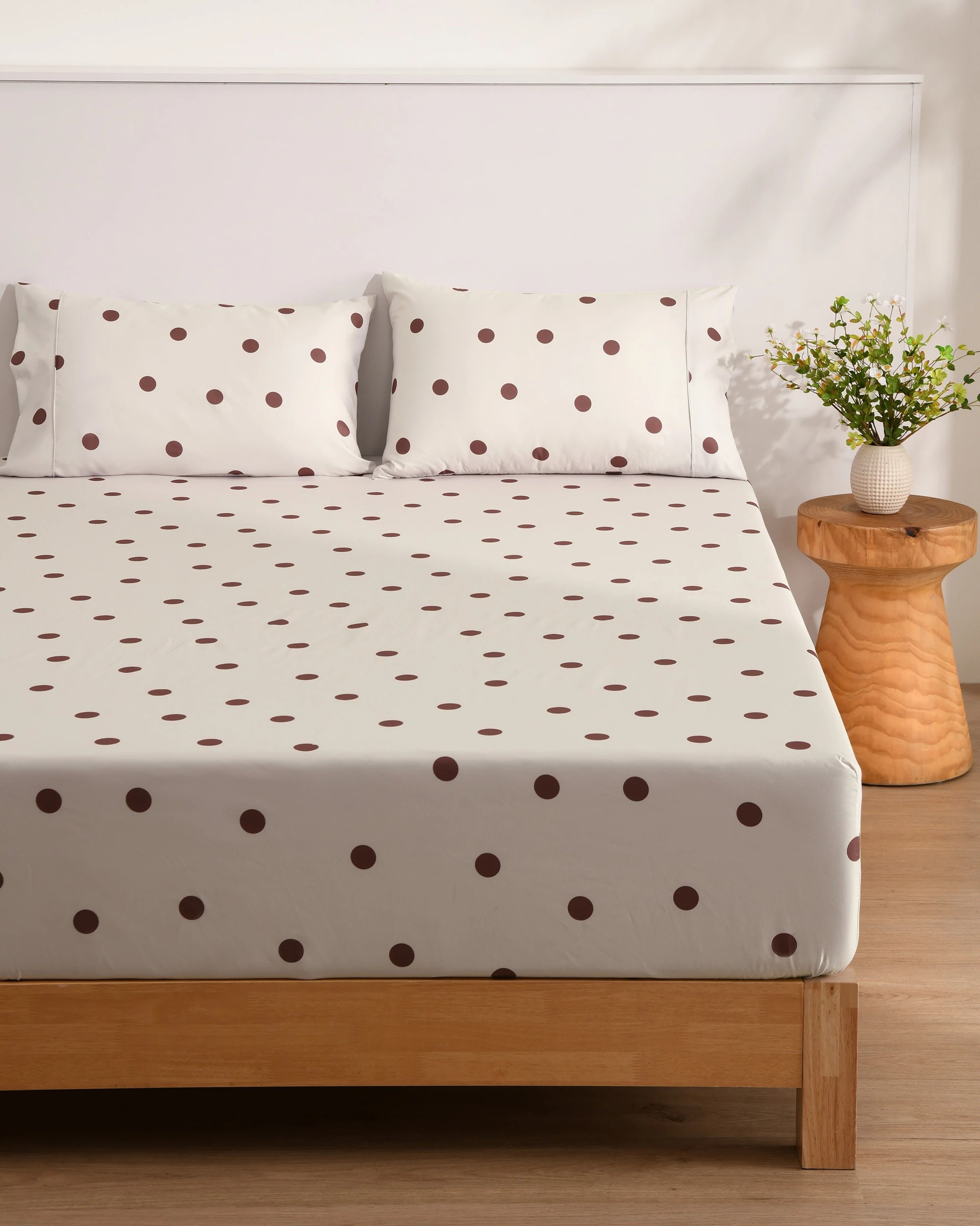 1 Dreamaker Pippa Polka Dot Fitted Sheet Set - King Bed - Natural, 1 of 6