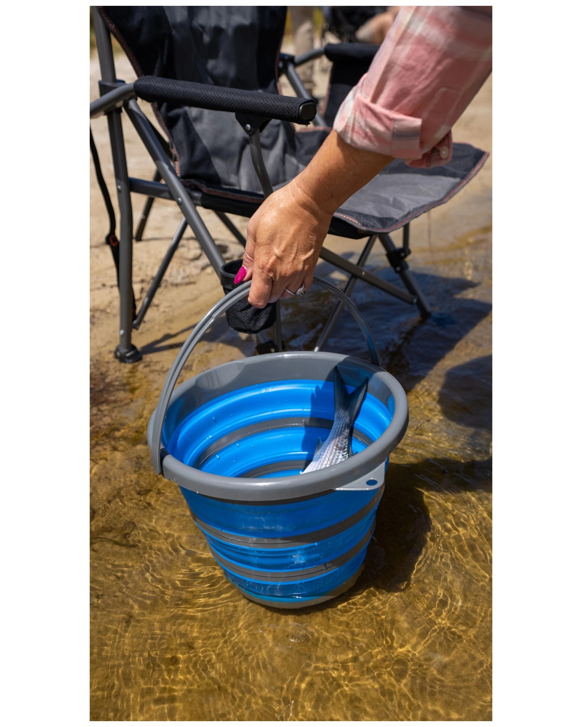 3 Wildtrak Expanda Compact Foldable 10L Bucket Silicon And Polypropylene - Blue, 3 of 3