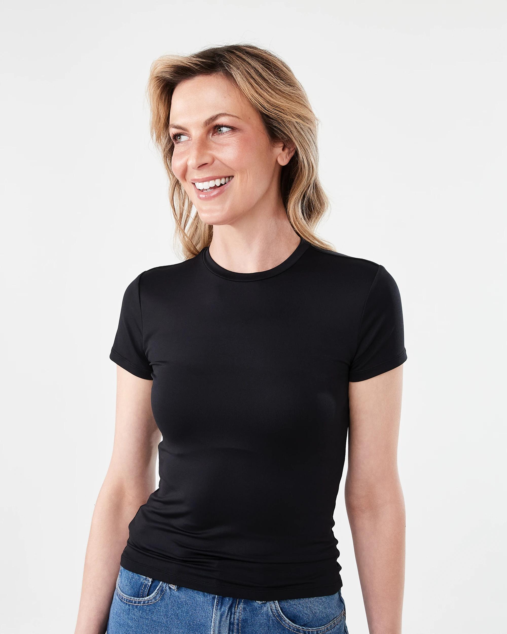 1 Short Sleeve Luxe T-shirt Black, 1 of 6