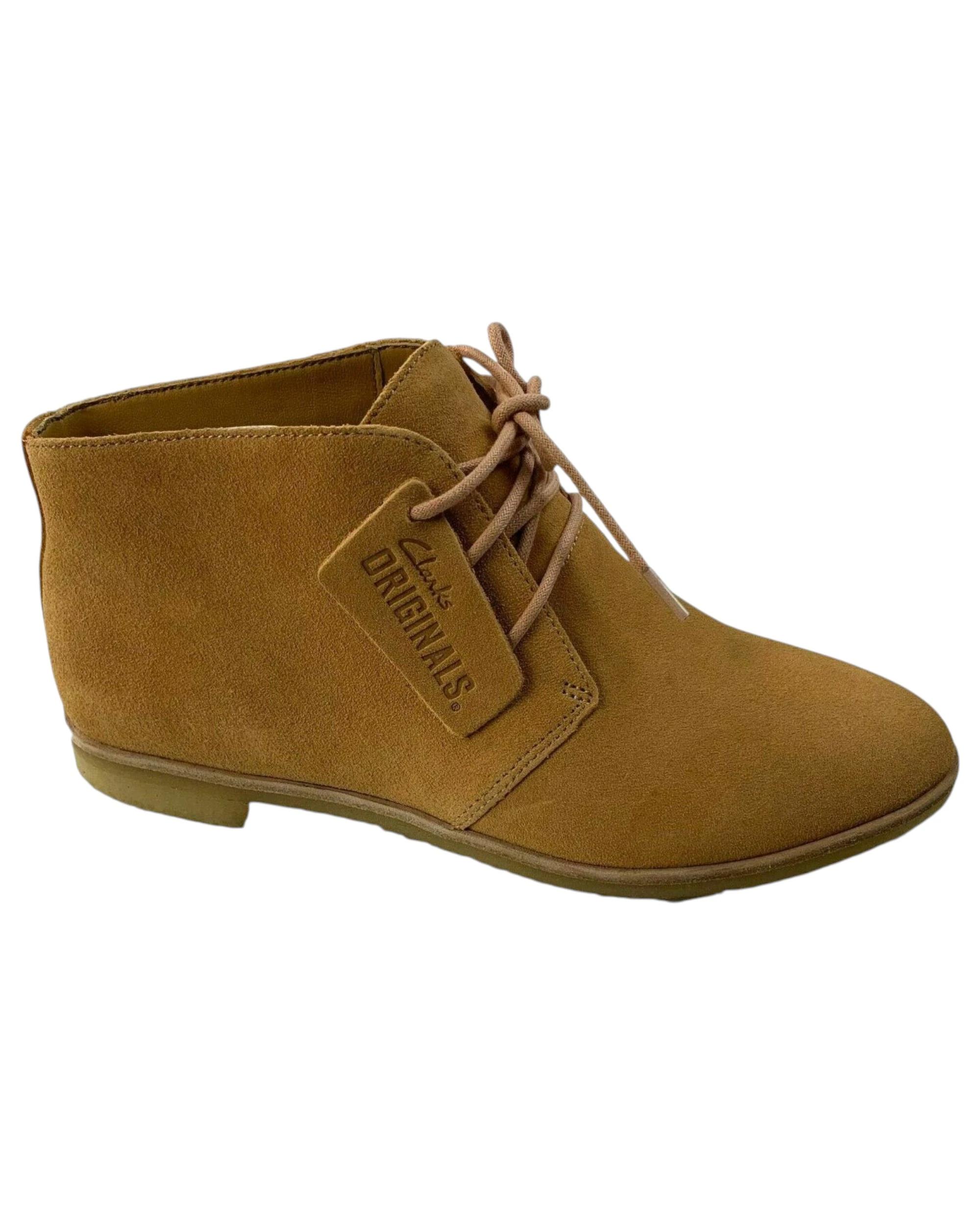 1 Clarks Women Phenia Desert Suede Leather Casual Shoes Boots FADED PEACH, 1 of 1