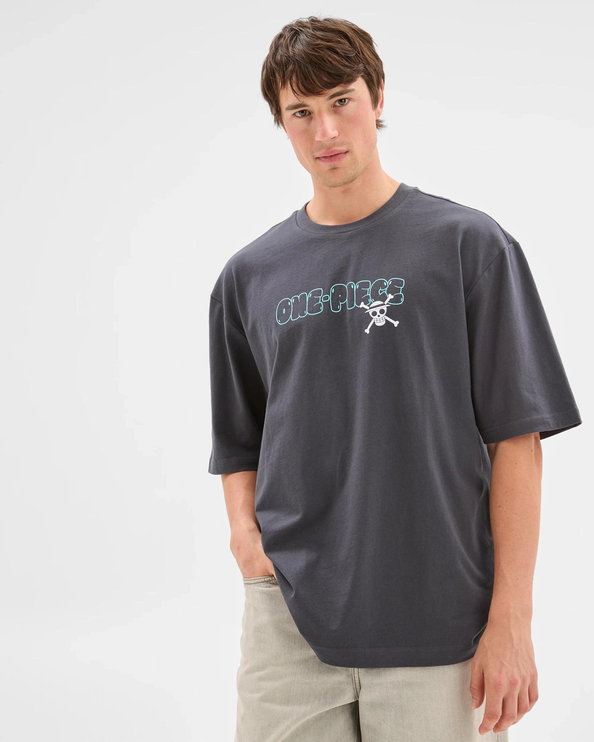 6 Licensed One Piece Straw Hat Crew T-Shirt BLACK, 6 of 6