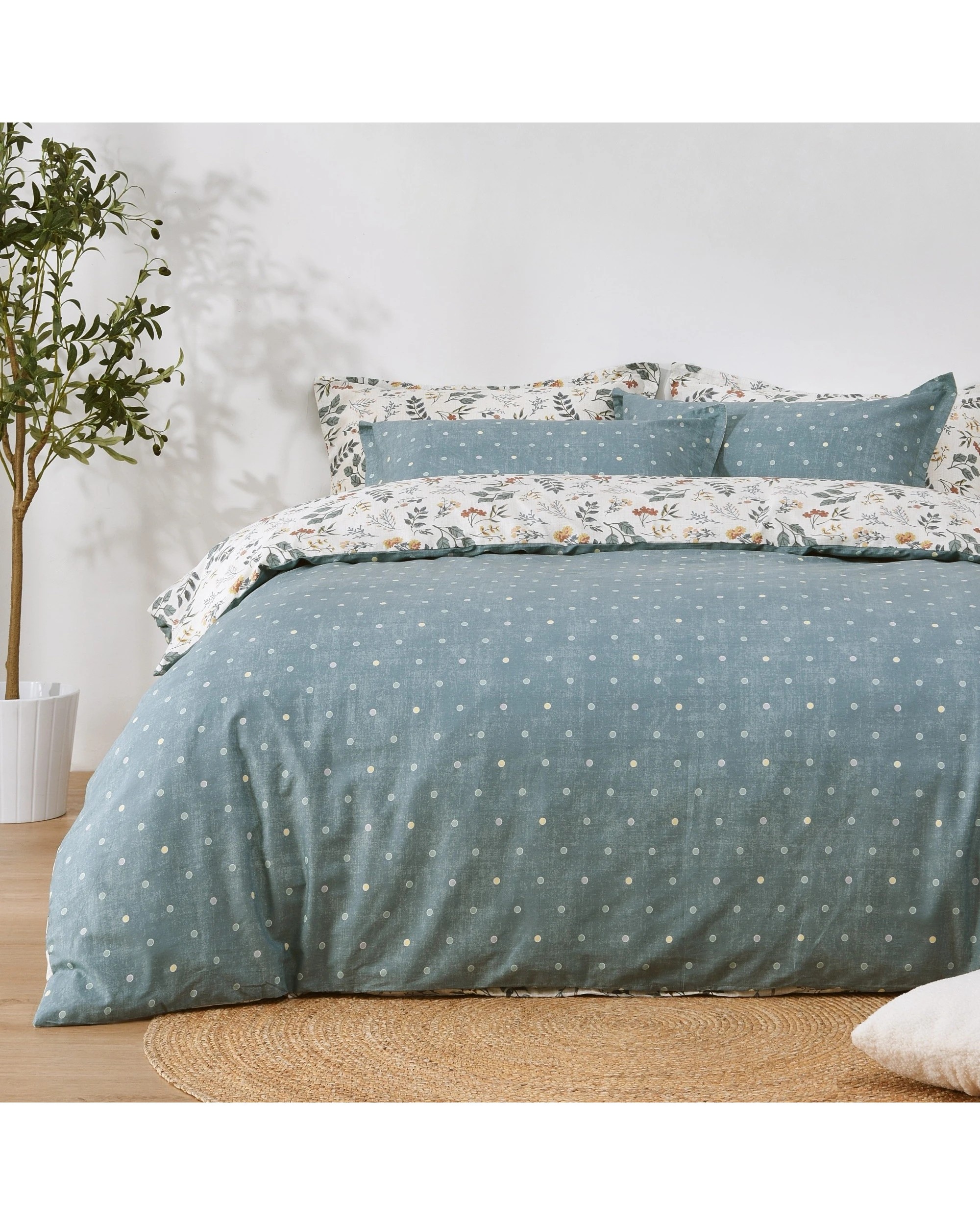 2 Dreamaker Vermont 100% Cotton Reversible Quilt Cover Set - Queen Bed - Floral Teal, 2 of 8