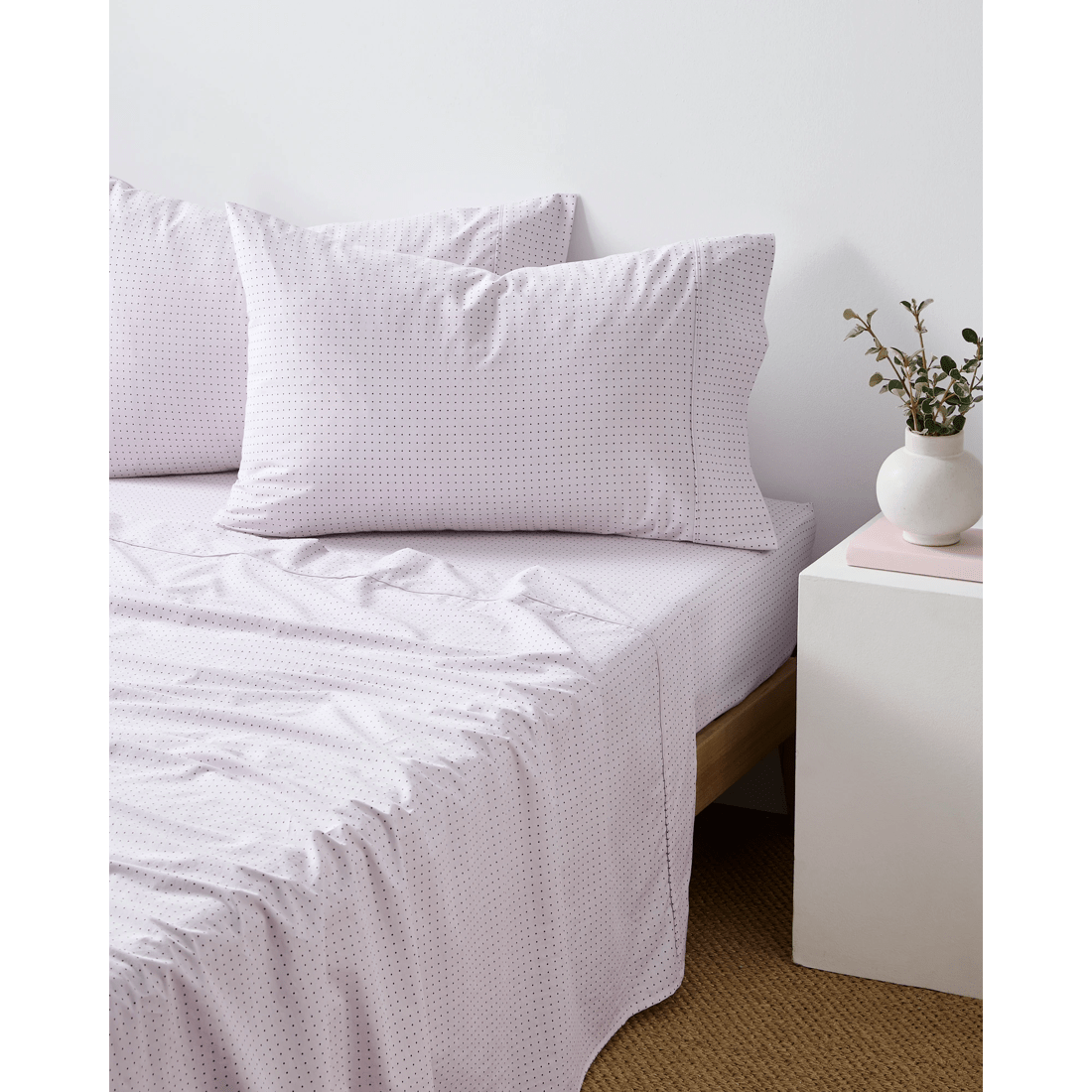 1 Target Sophia Polka Dot Australian Cotton Stonewash Sheet Set
 - King Bed
 - Purple, 1 of 2