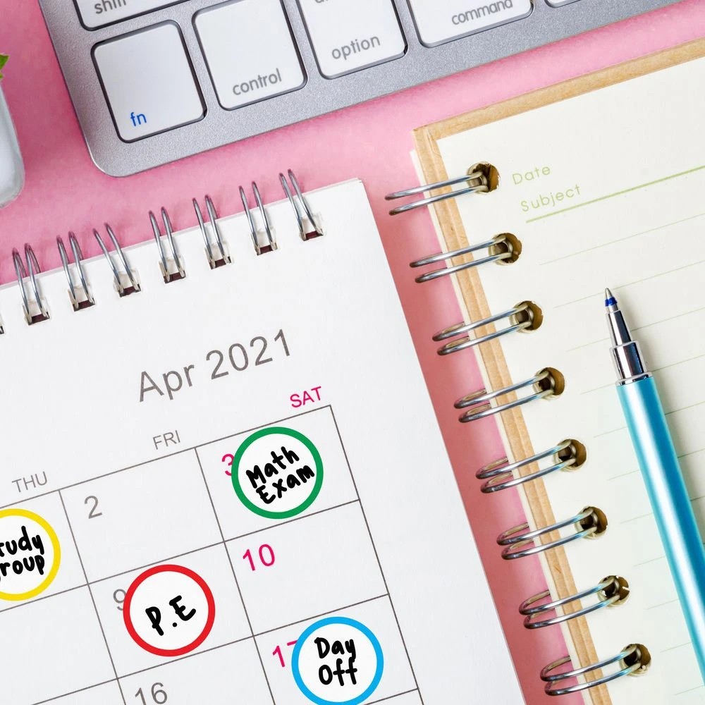 2 Avery Dispenser Labels Circle 24mm Assorted Colours 300 Pack, 2 of 2