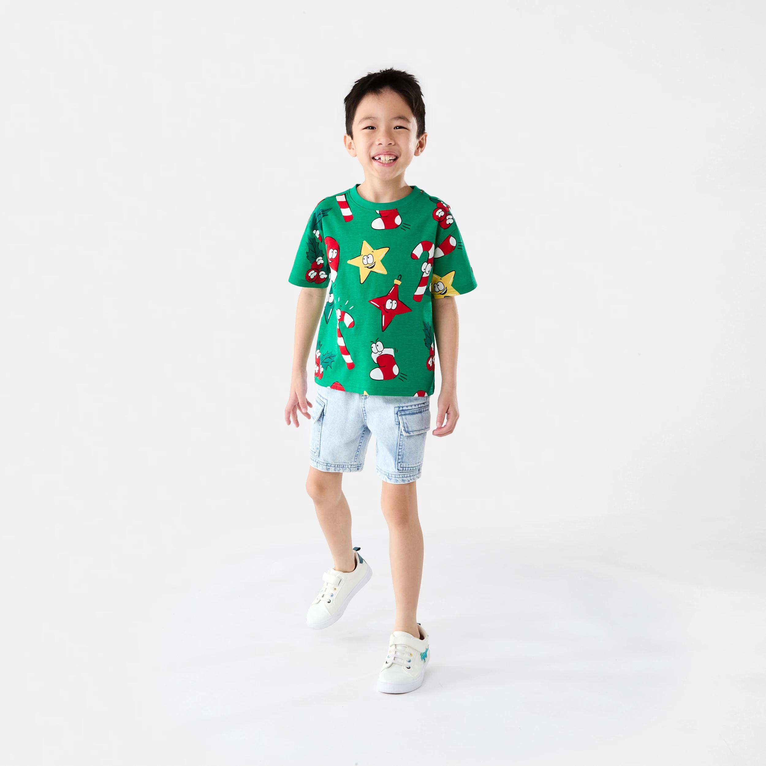 6 Christmas Print T-shirt Grn Xmas, 6 of 7