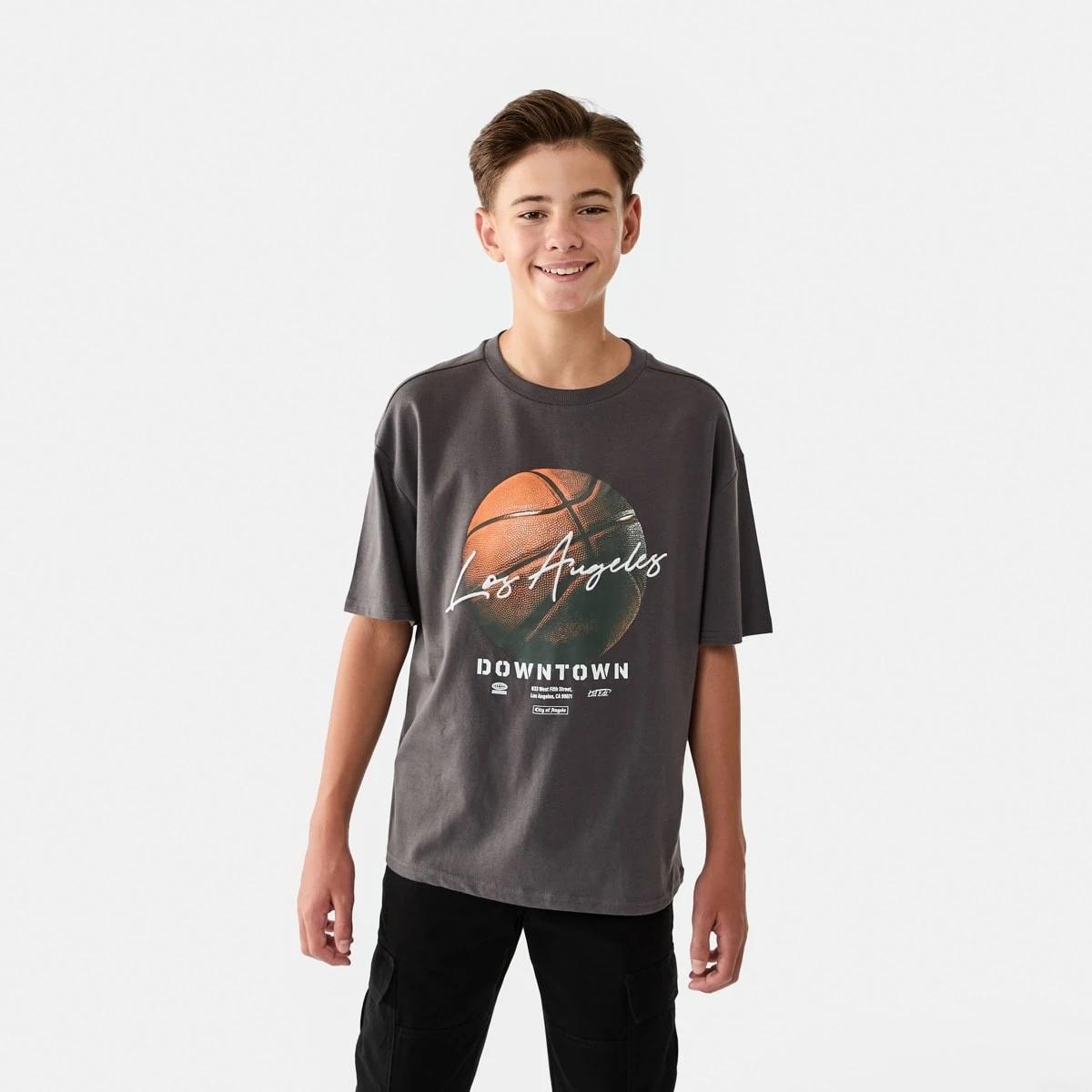 1 Short Sleeve Oversized Graphic T-shirt Gry Bballp, 1 of 8