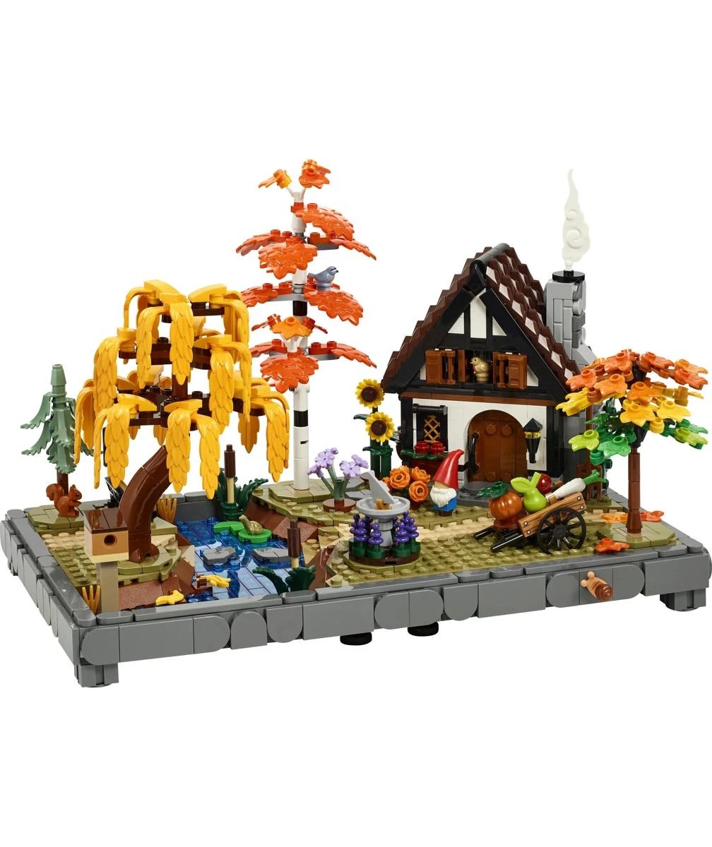 2 LEGO Icons Autumn Cottage Garden 11372, 2 of 10