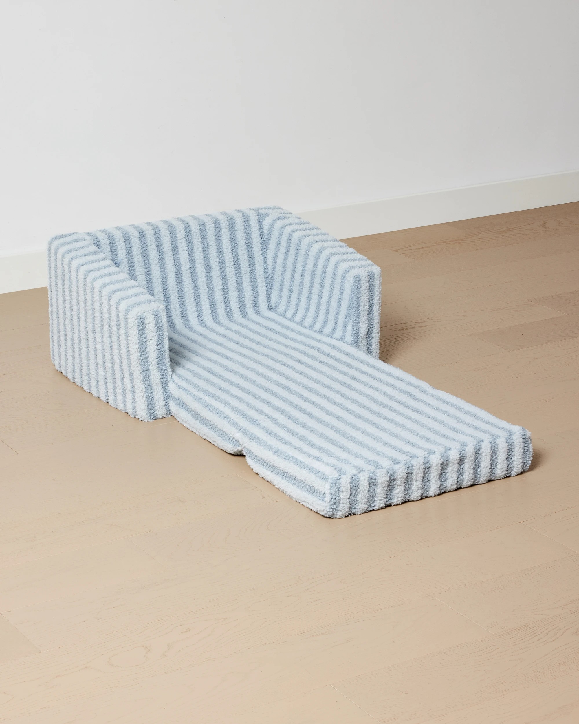 3 Blue Stripe Flip Out, 3 of 8