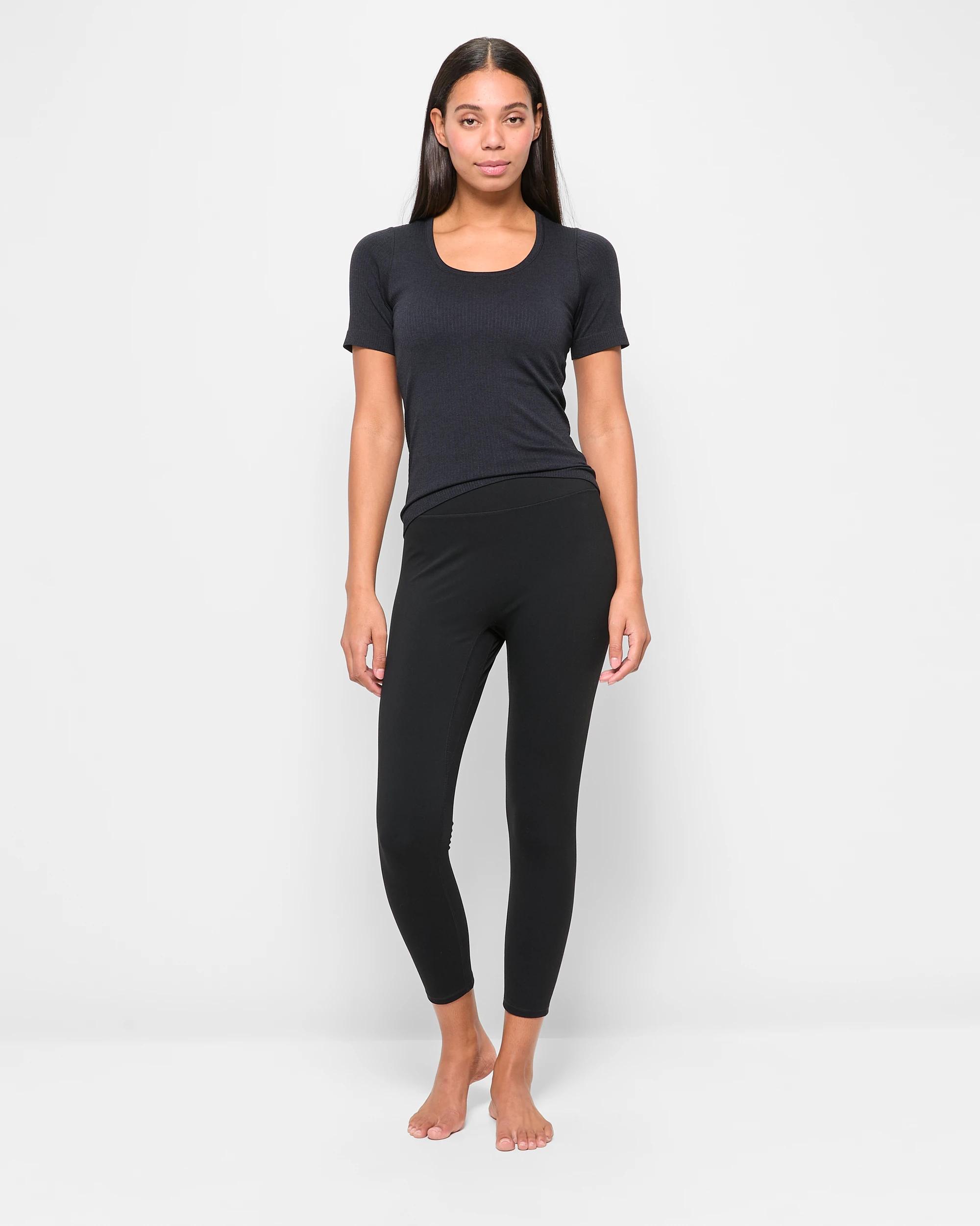 1 Target Active Studio Soft 7/8 Length Yoga Tights BLACK, 1 of 5