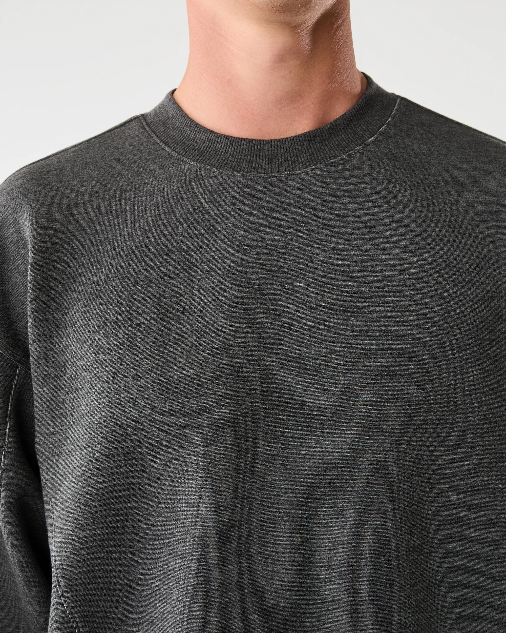 5 Active Mens Relaxed Scuba Crew Neck T-shirt Char Marle, 5 of 8