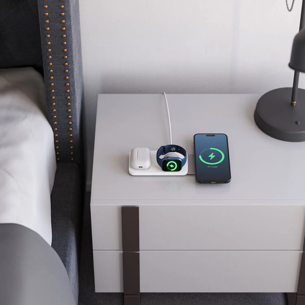 5 Journey SWIV 3-in-1 Wireless Charging Station White, 5 of 5