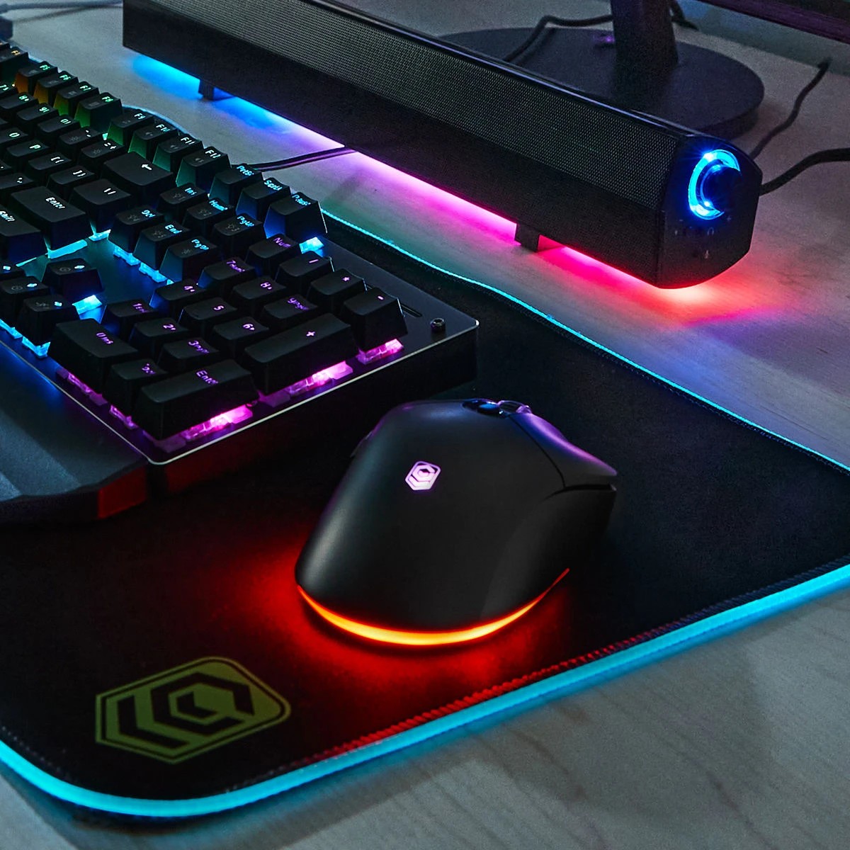 1 2.4GHz Wireless Gaming Mouse, 1 of 10
