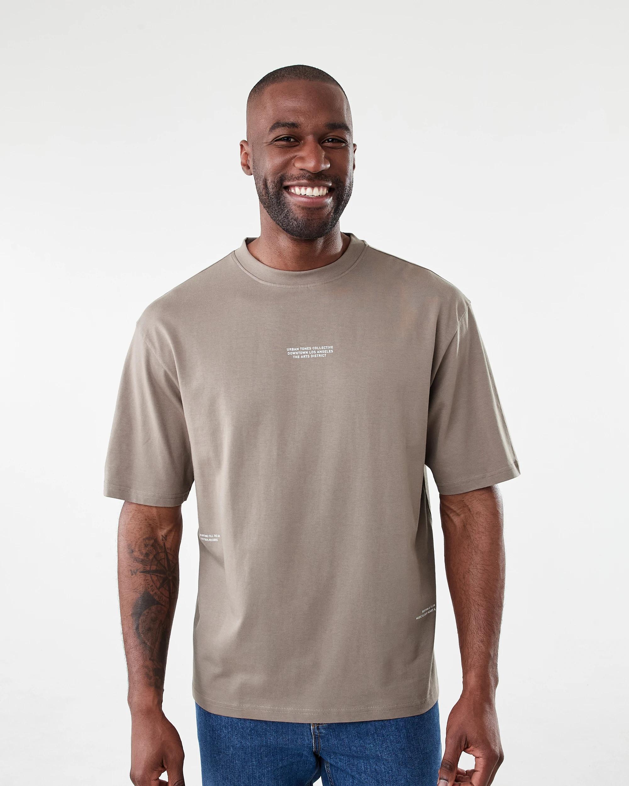 1 Oversized Print T-shirt Urbantones, 1 of 7