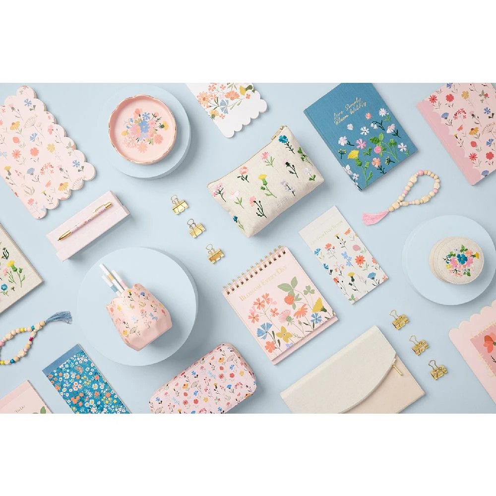 4 Otto Floral Desk Planner, 4 of 5