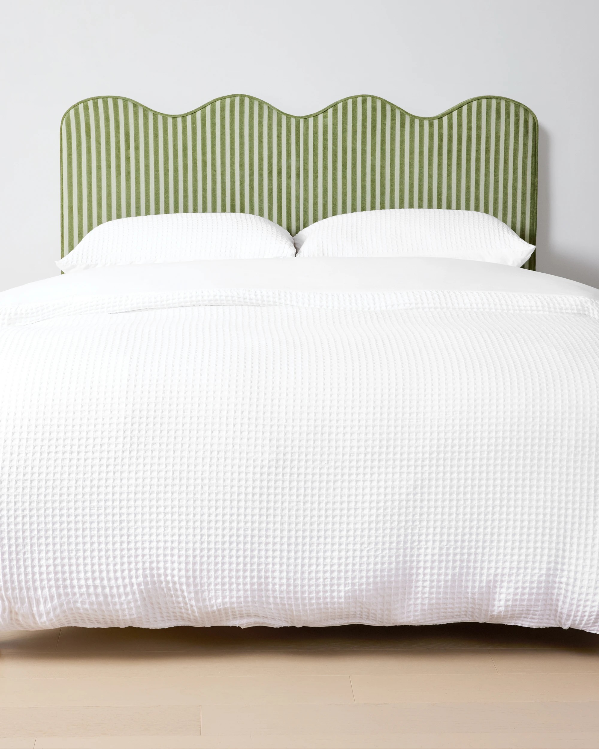 1 Wavy Bedhead Stripe - Queen Bed, 1 of 7