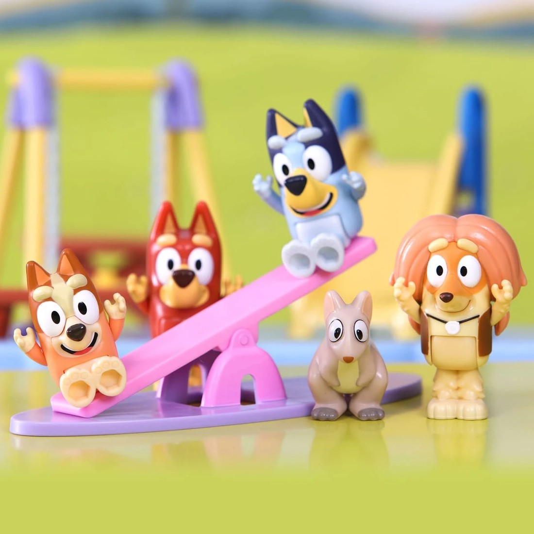 9 Bluey Deluxe Playground Playset, 9 of 10