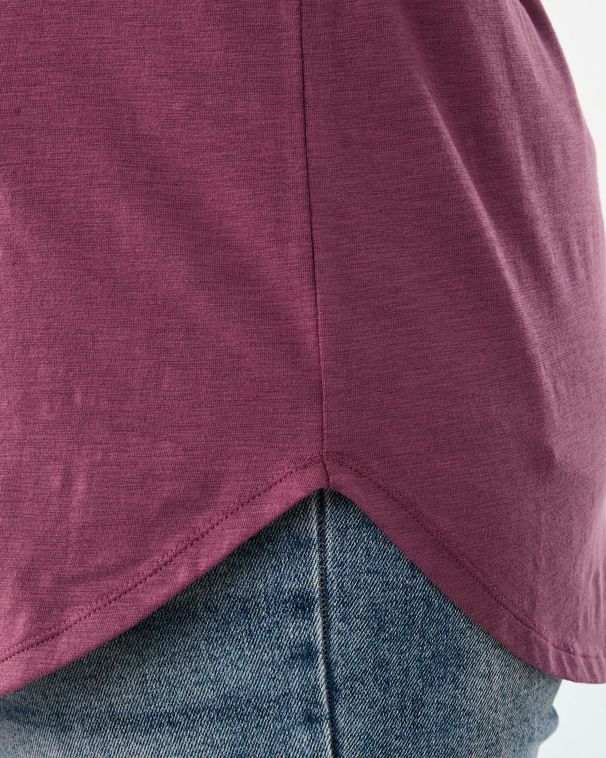 7 Curve Short Sleeve Longline Slub T-shirt Maroon, 7 of 7