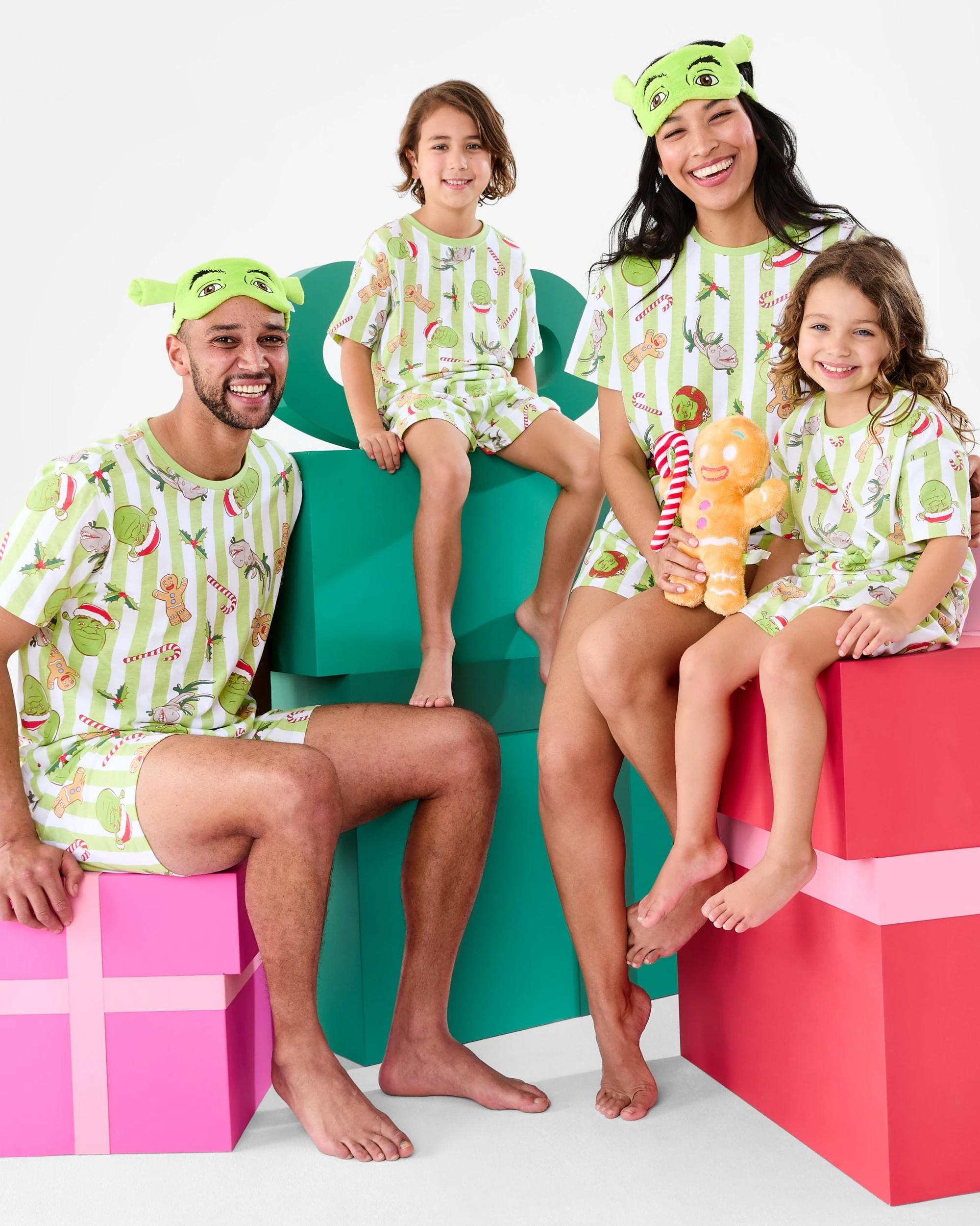 2 Family Matching Christmas Shrek Womens Pyjama Set Shrek Xmas, 2 of 9