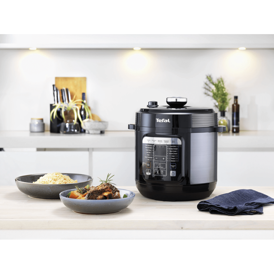 3 Tefal 6LHome Chef Smart Multicooker, 3 of 5