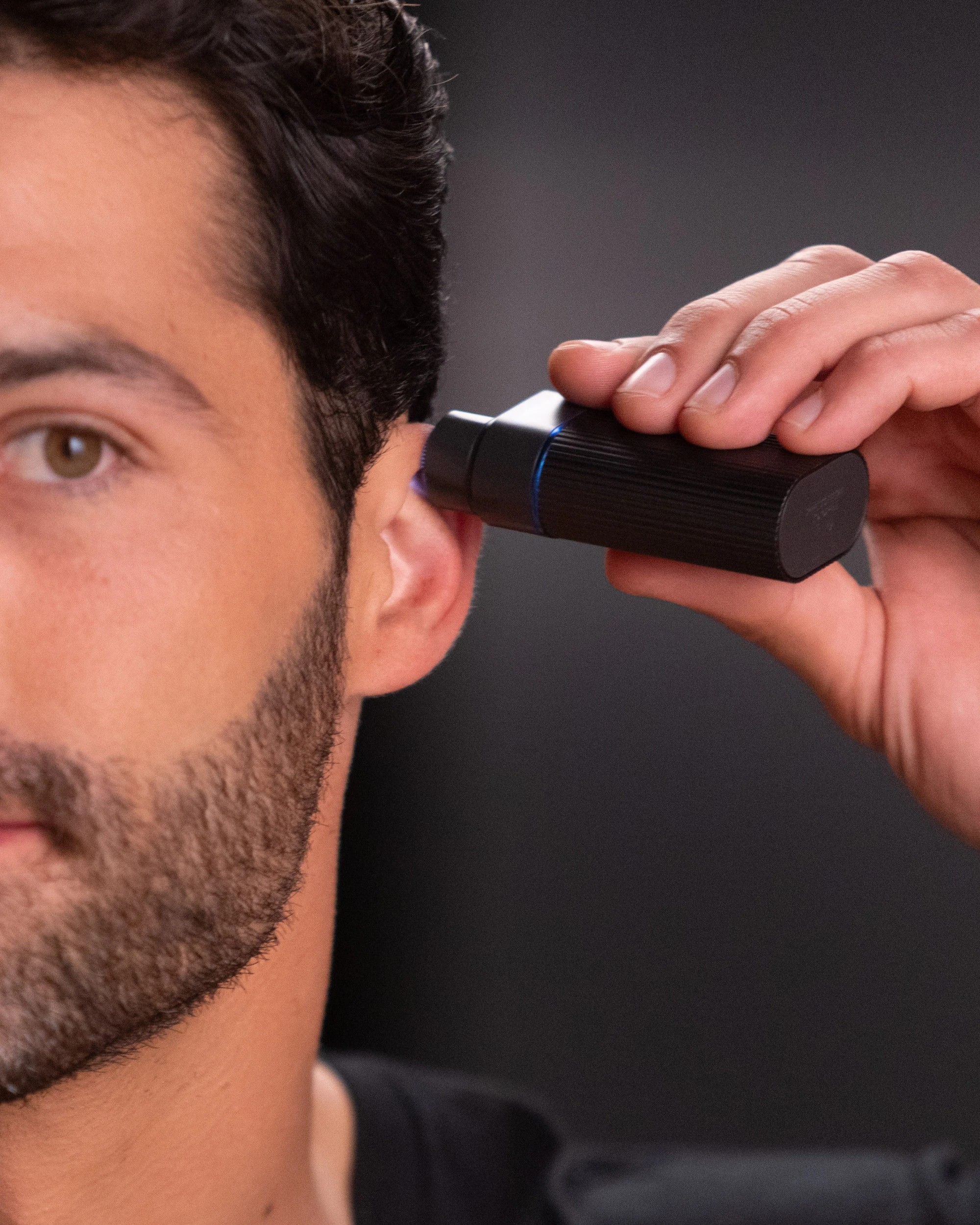 3 MicroTouch Titanium Edge Cordless Precision Ear Nose and Face Trimmer, 3 of 7