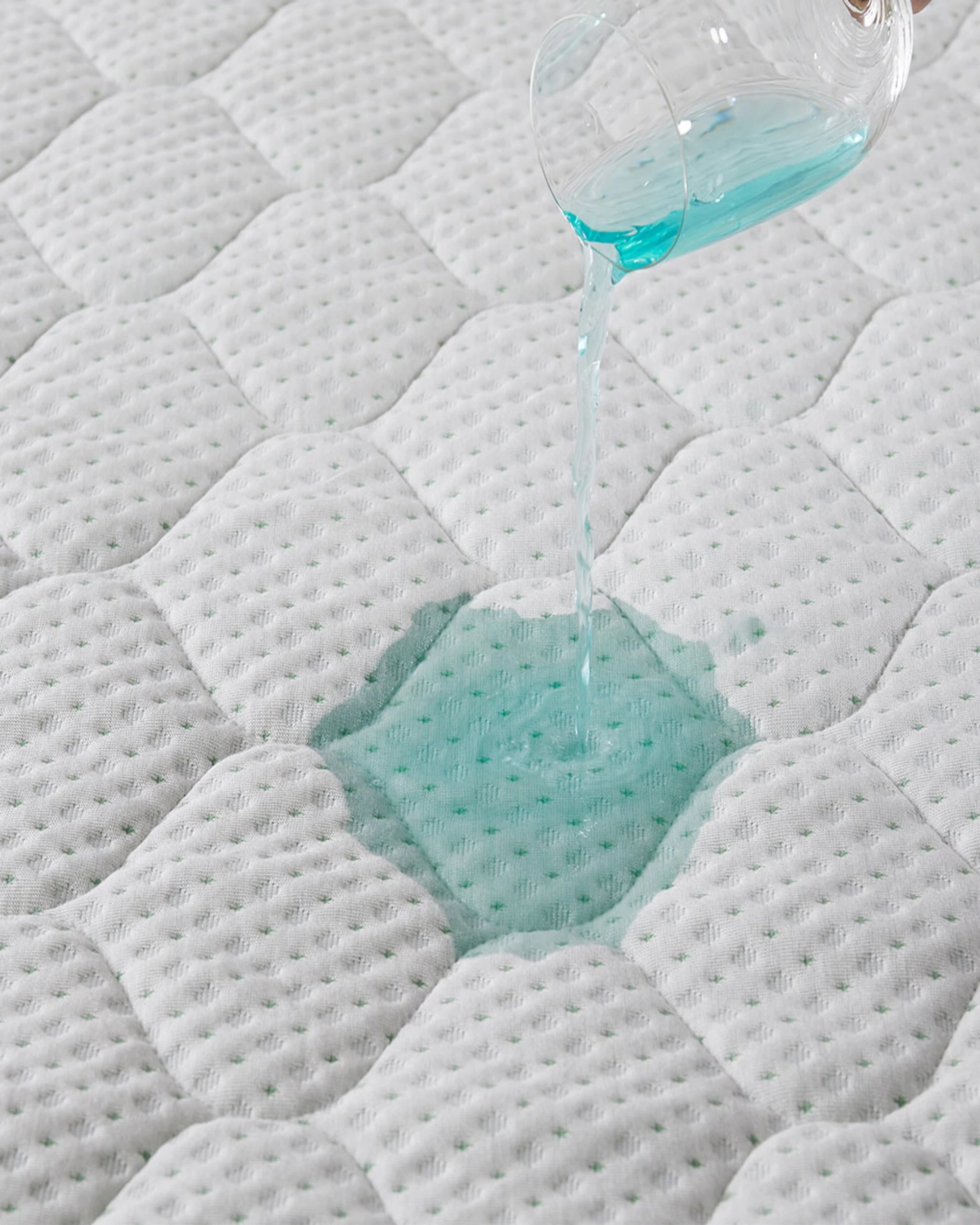 4 Dreamz Bamboo Mattress Protector Queen, 4 of 7
