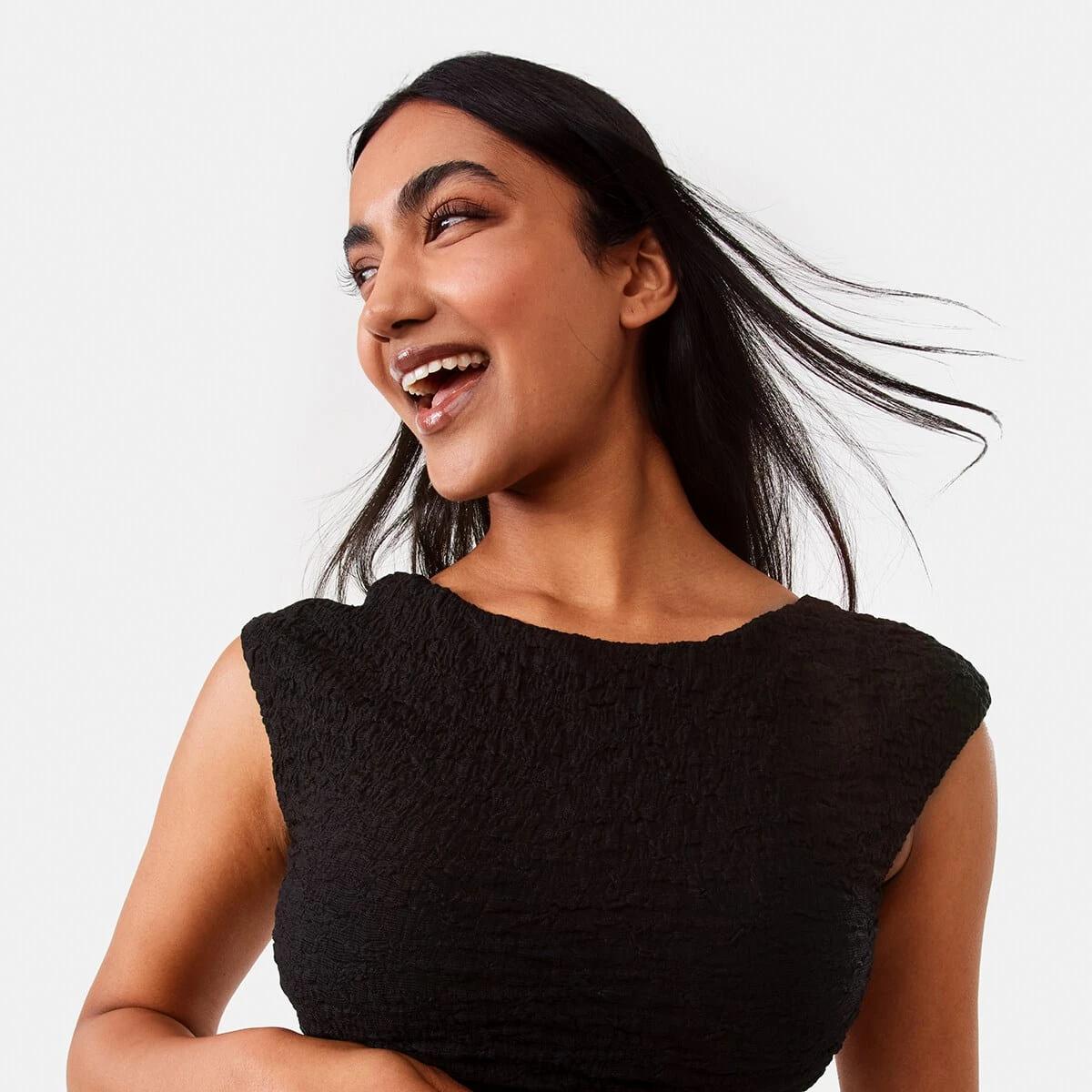 5 Sleeveless Textured Open Back Top Black, 5 of 8