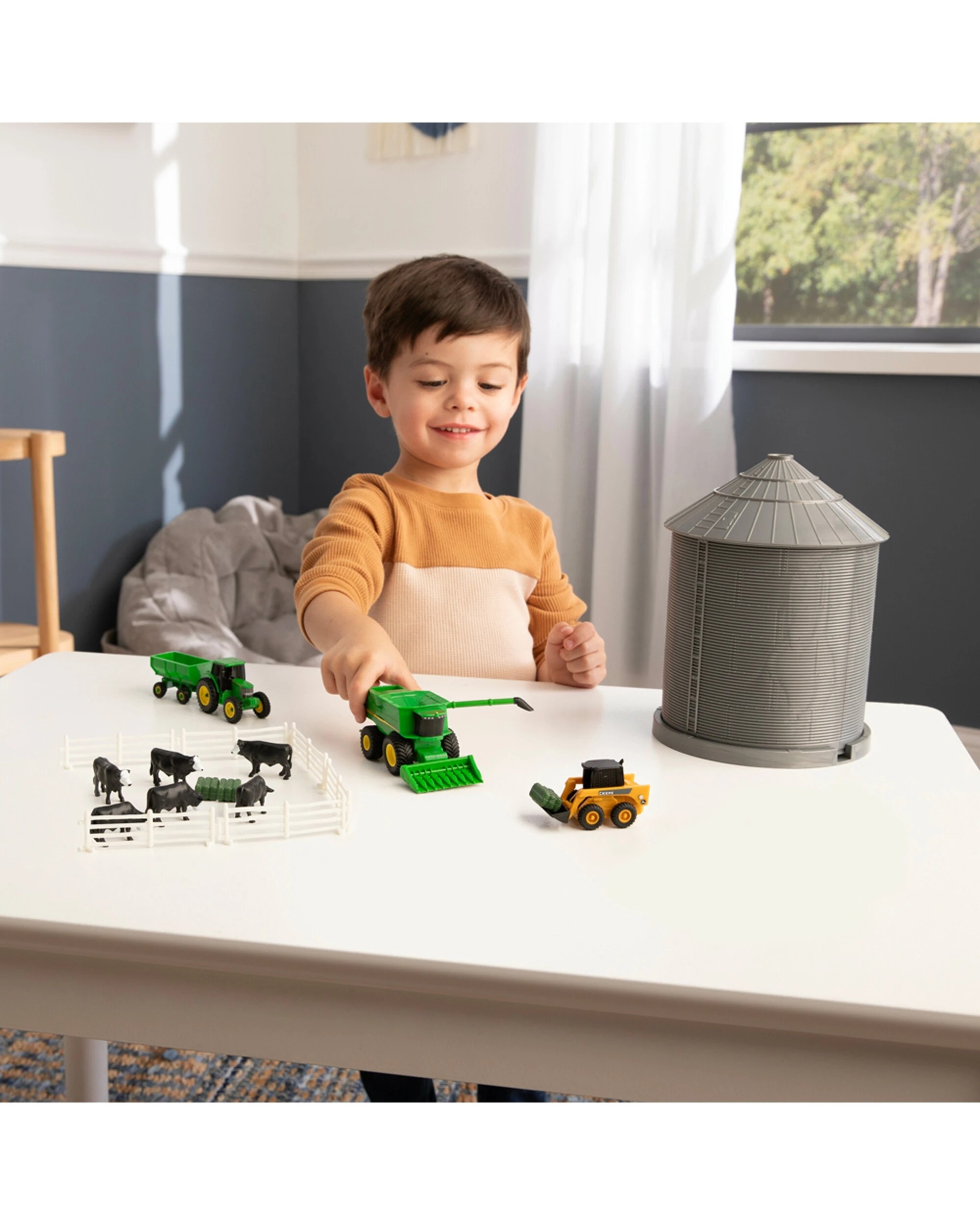 5 John Deere 20pc Farm Playset With Grain Bin 1 64 Scale Kids Toy 3 Years Plus - Green, 5 of 5