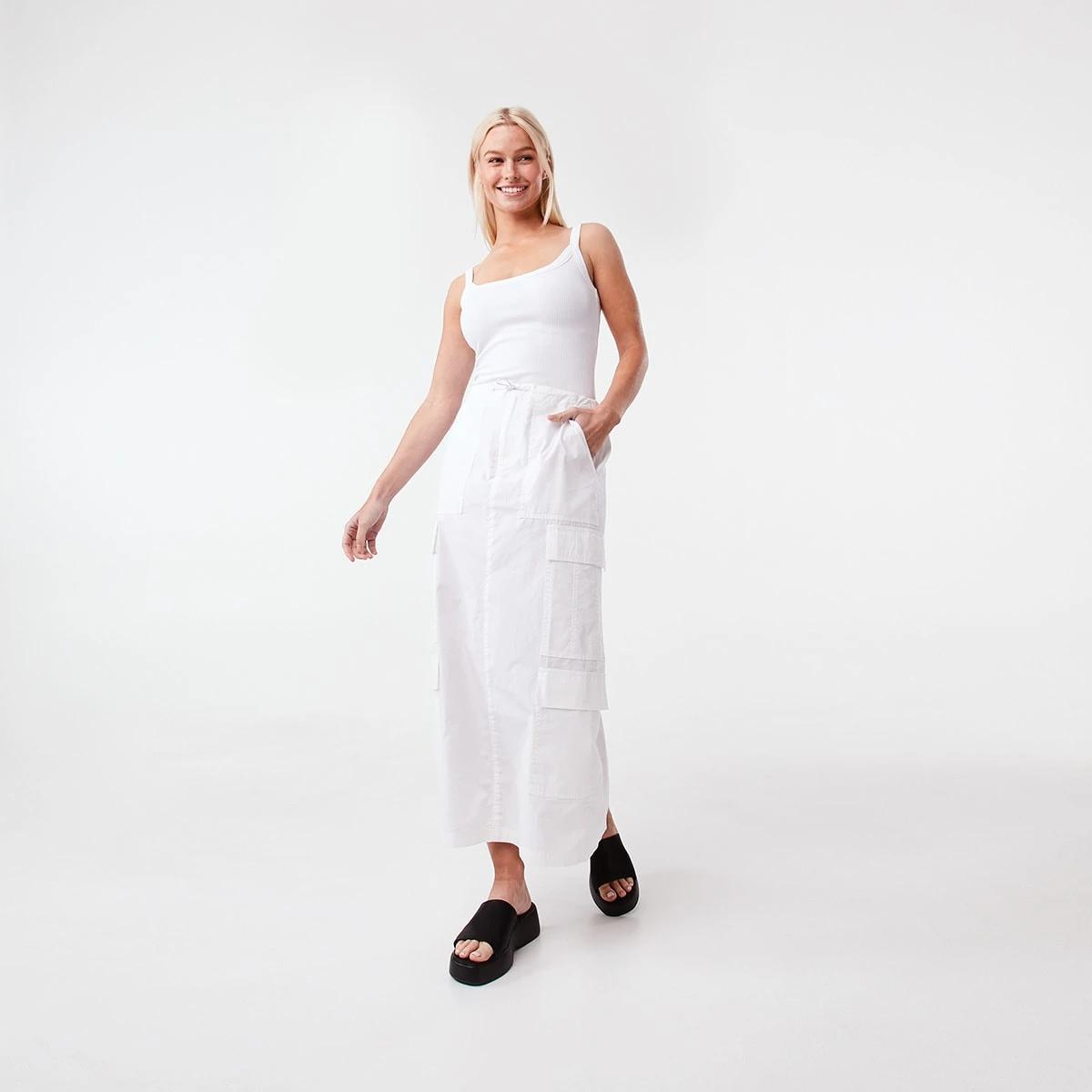 3 Sleeveless Rib Scoop Cami Top White, 3 of 9