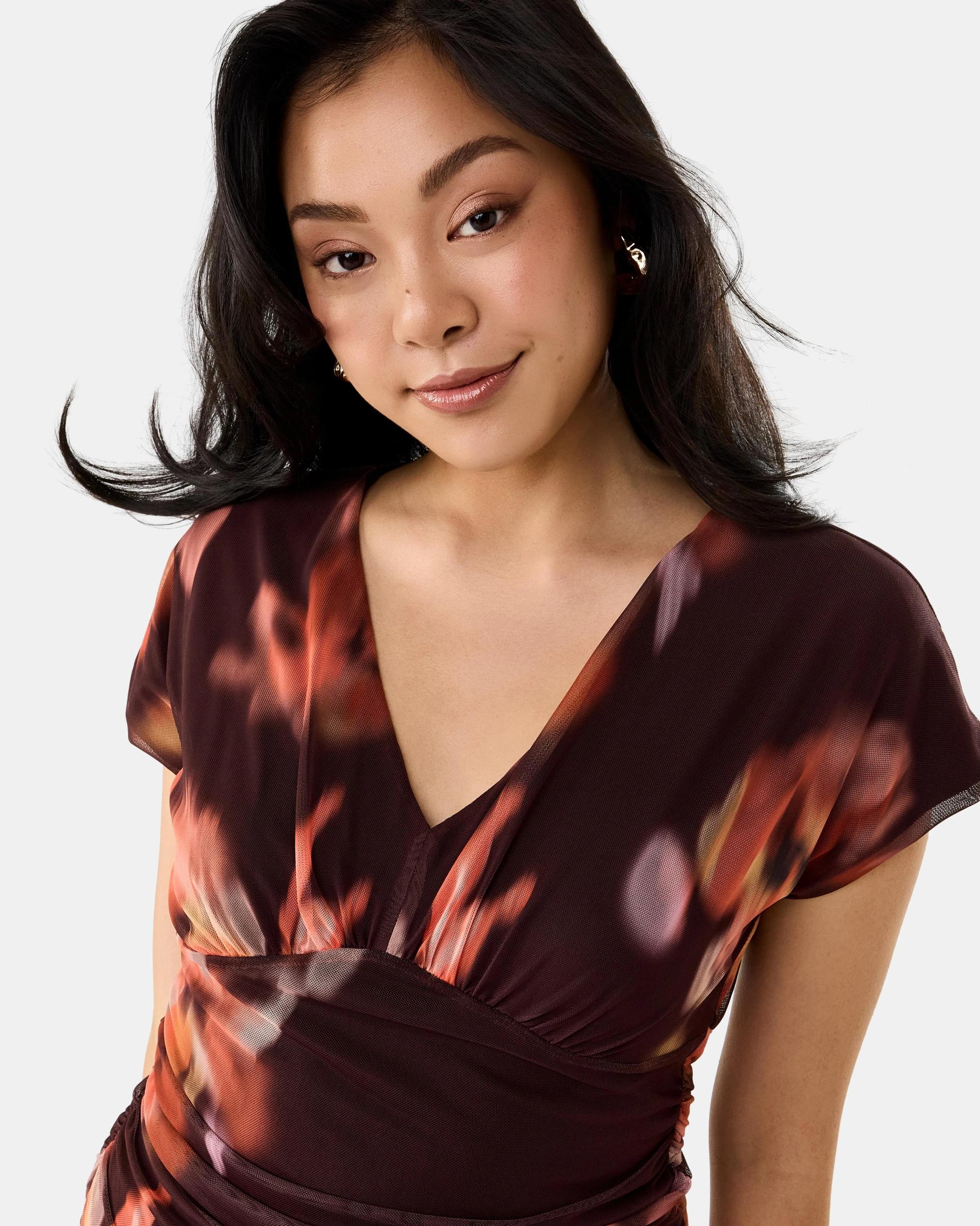 5 Short Sleeve Mesh V-Neck Top Hazy Flora, 5 of 7