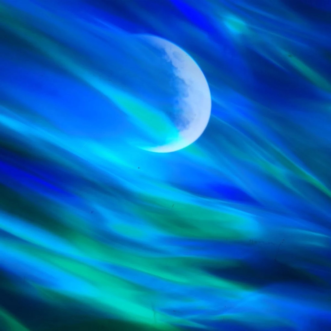 4 Mirabella Genio Wi-Fi Aurora Projector with Bluetooth Speaker, 4 of 6