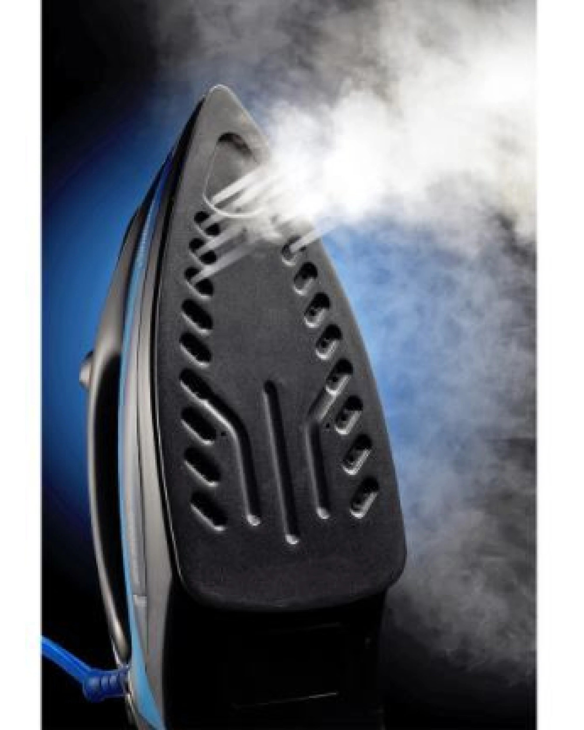 4 Sunbeam ProSteam Swift Iron with Steam Burst Feature, 4 of 5