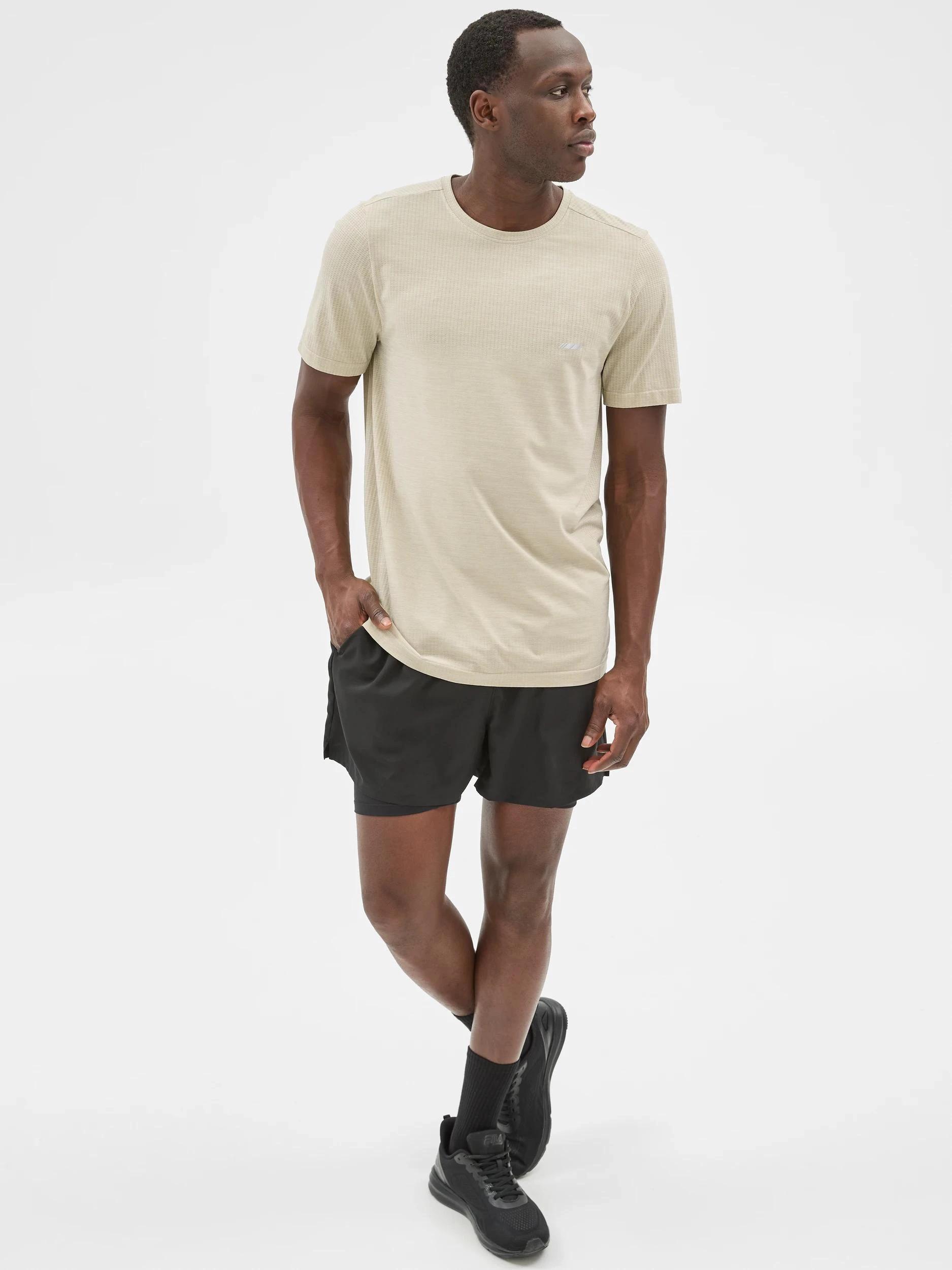 2 Target Active Training T-Shirt STONE, 2 of 6