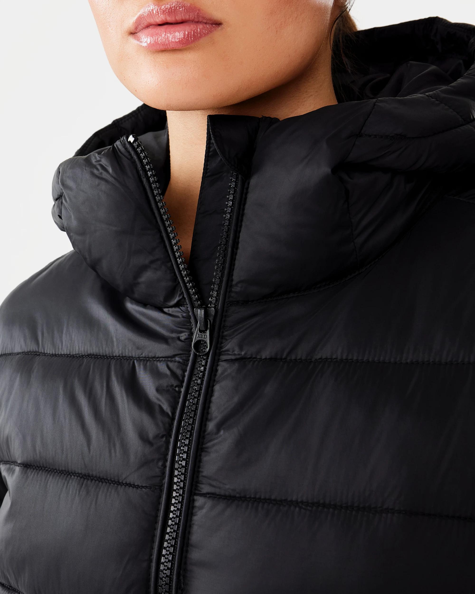 8 Active Womens Packable Puffer Jacket Black, 8 of 9