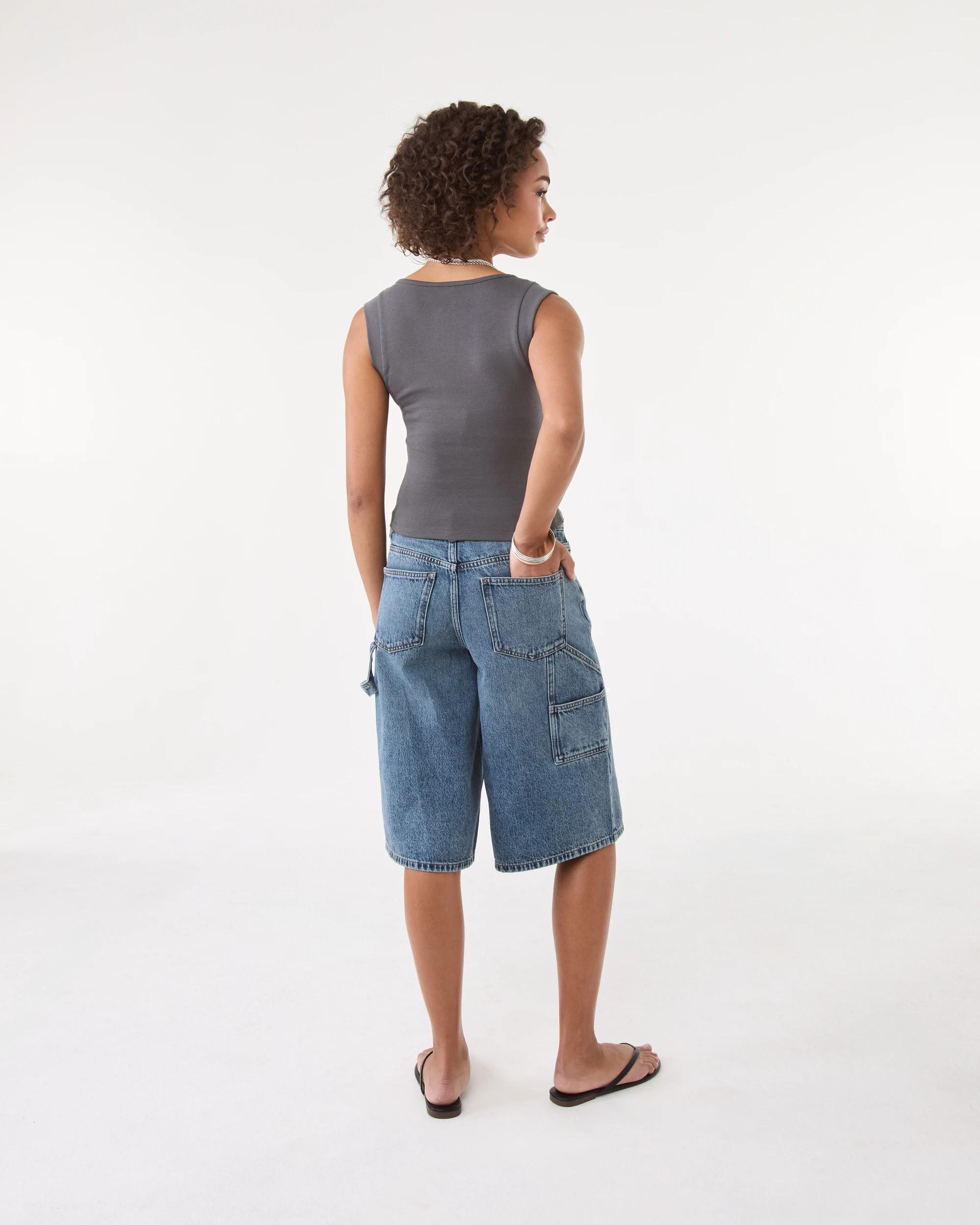 4 Sleeveless Cross Over Tank Magnet, 4 of 6