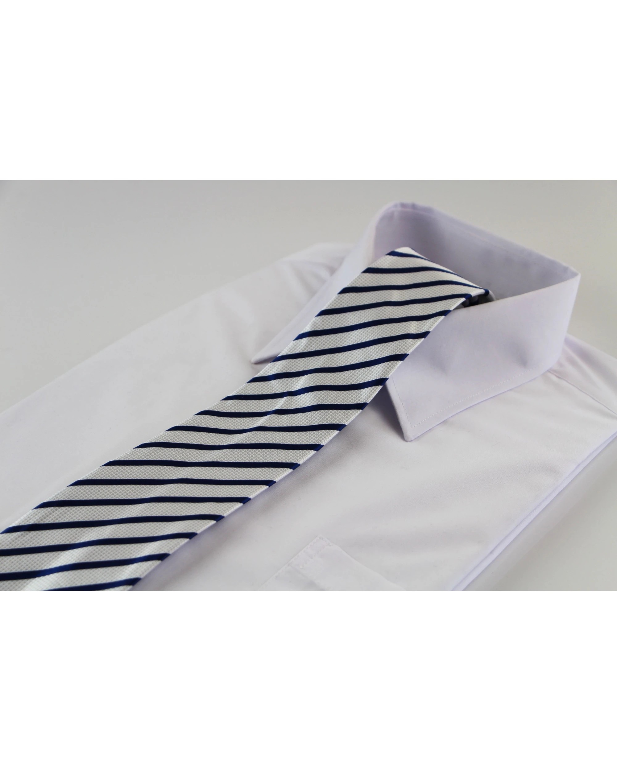 1 Zasel Mens White & Navy Thin Striped Patterned 8cm Neck Tie, 1 of 2