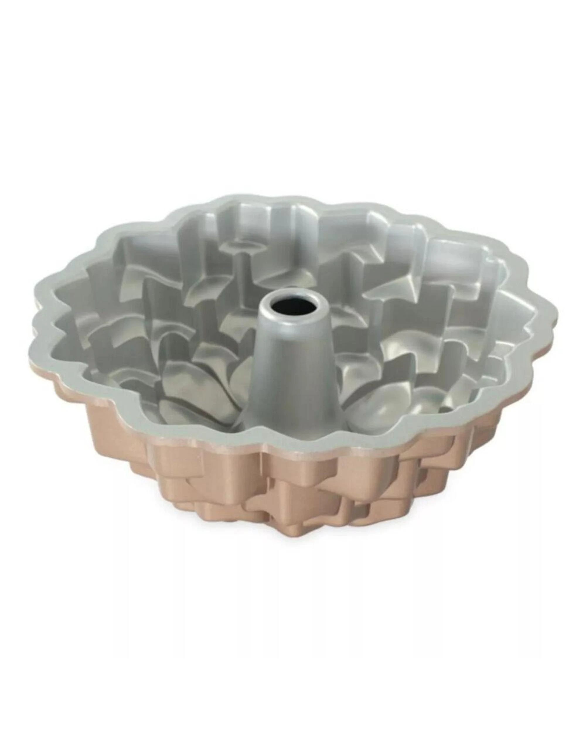 2 Nordic Ware Toffee Blossom Bundt Pan  26.5 x 19.5 x 9.5cm, 2 of 3