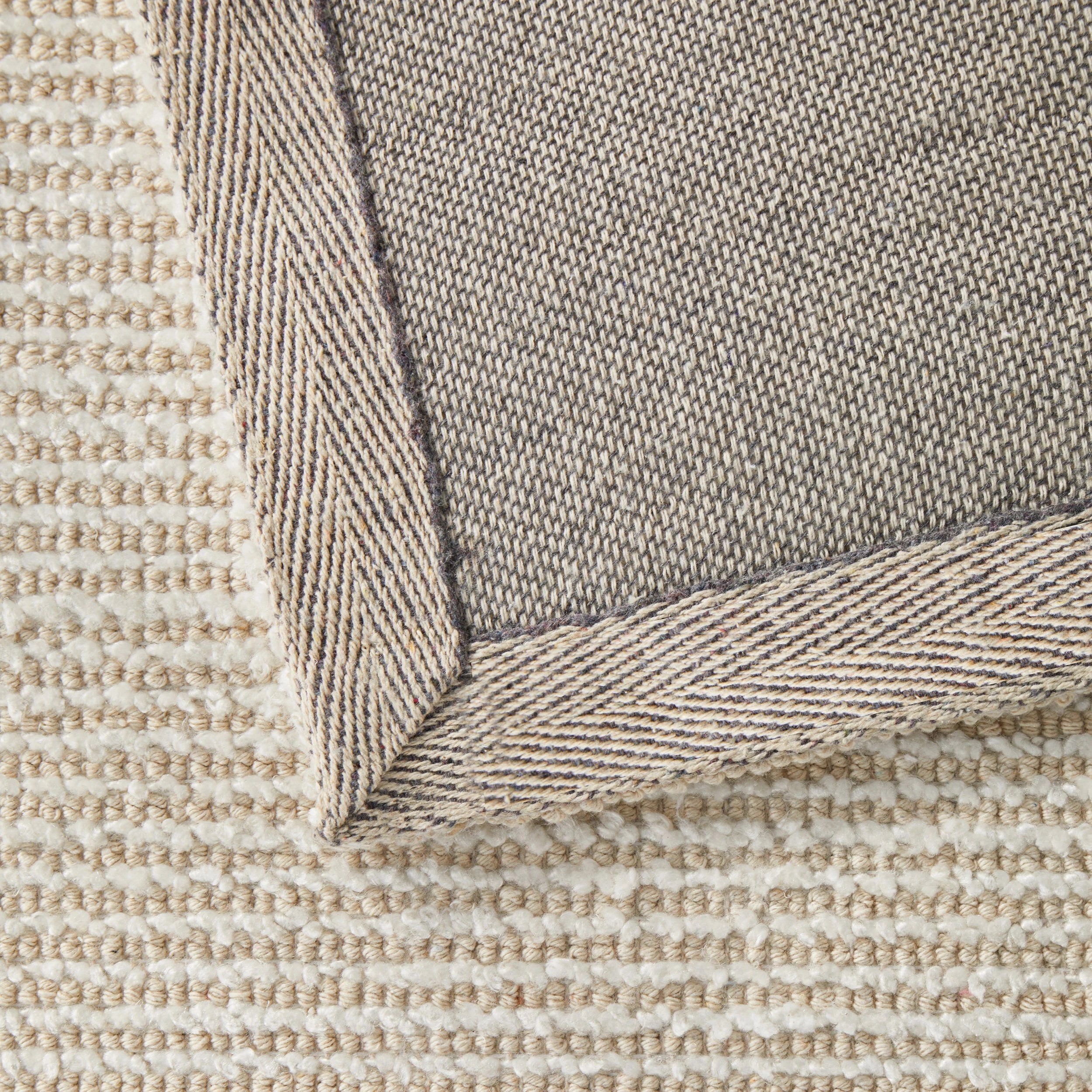 8 Common Ground Rugs Aveline 17 225x155cm - White, 8 of 8